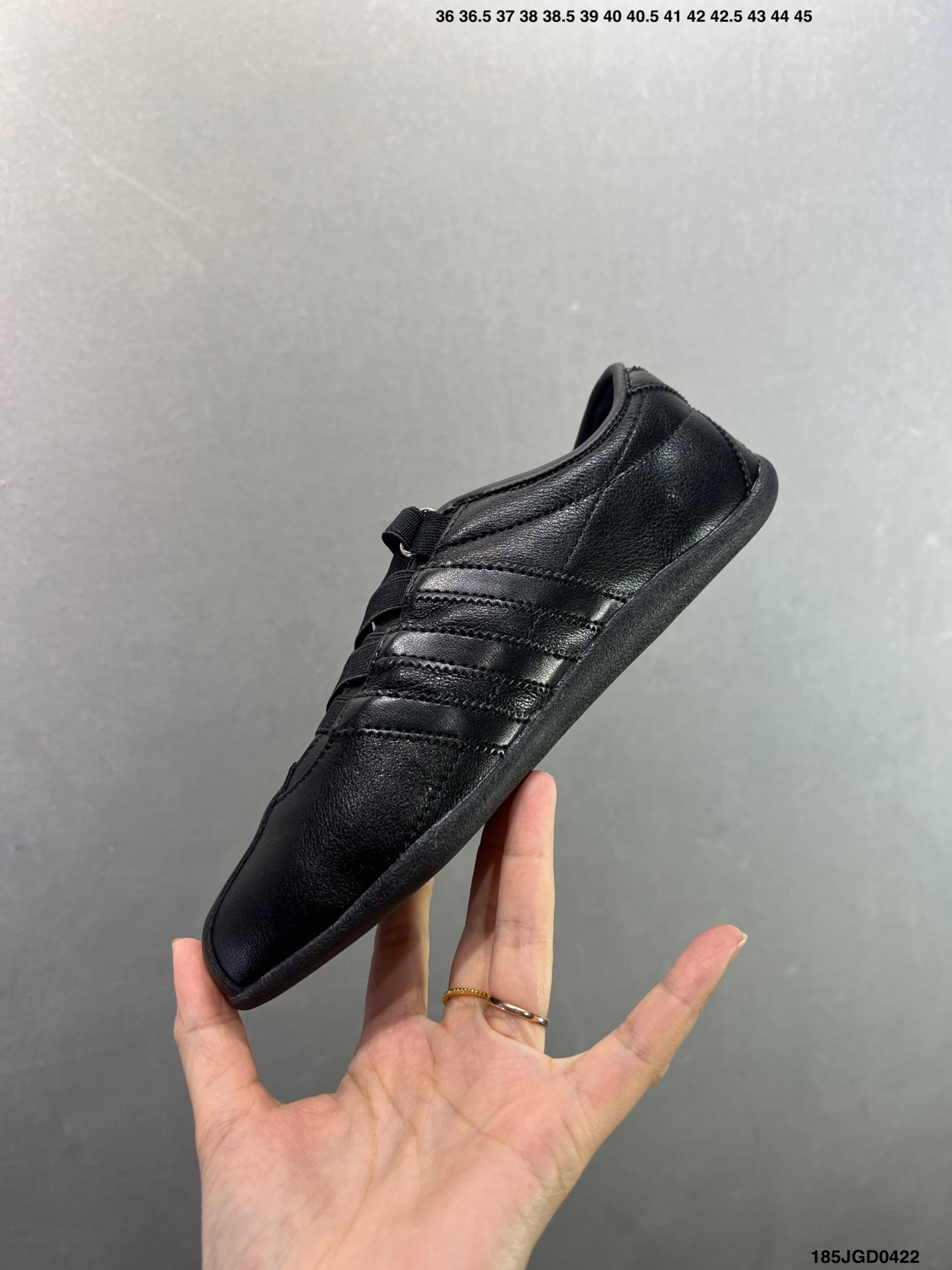 160 adida阿迪达斯TOKYO PACK JR4790 舒适百搭经典休闲运动鞋