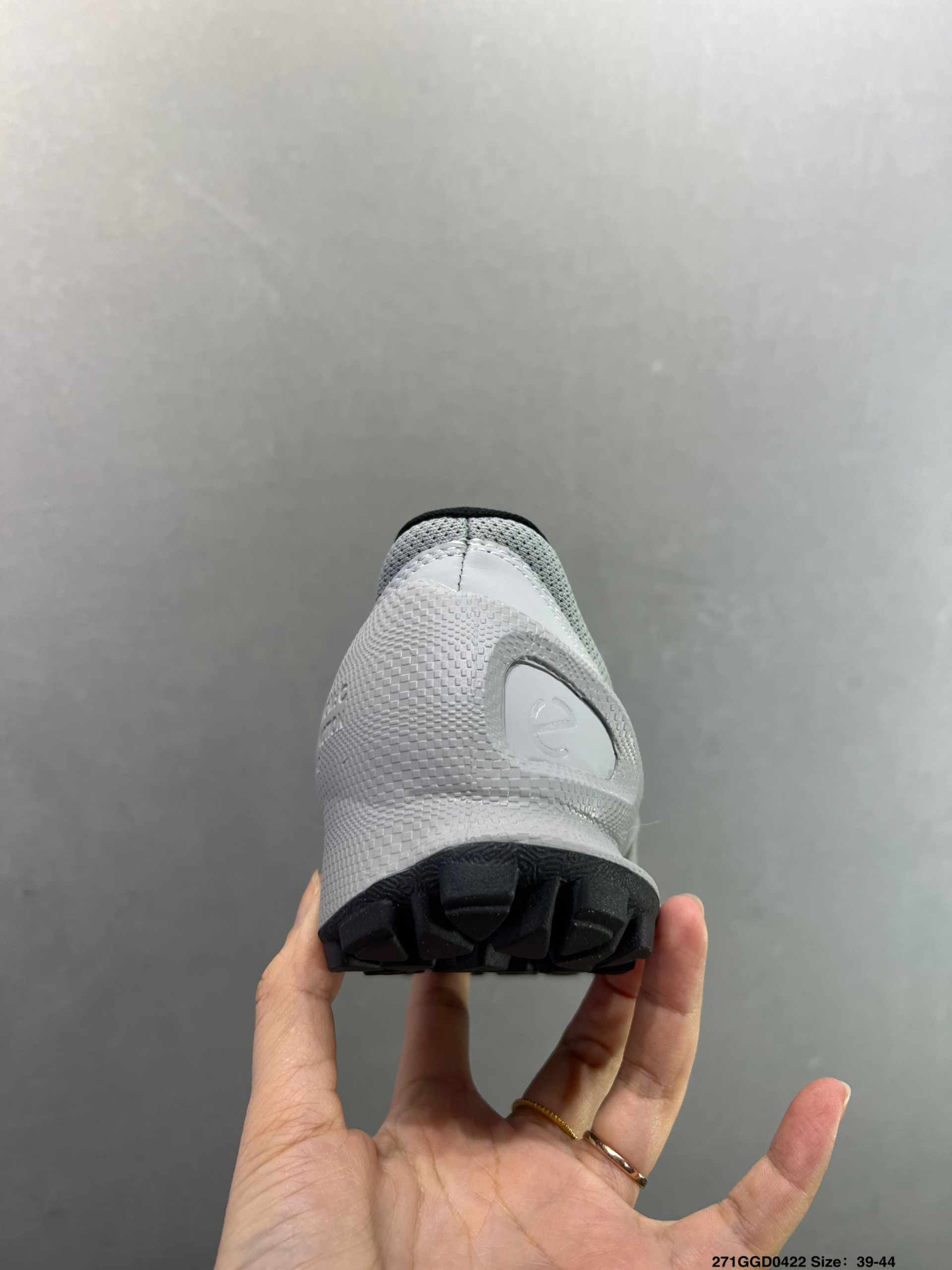 270 ECCO爱步运动鞋 真皮透气休闲防滑跑步鞋-Chinese UA Cheap High Quatity Brand Clothes Bags handbags Sneakers wholesale wholesaler seller from China Factory suppliers Fashion Clothing Shoes best Quality Beautiful Price 270 ECCO爱步运动鞋 真皮透气休闲防滑跑步鞋