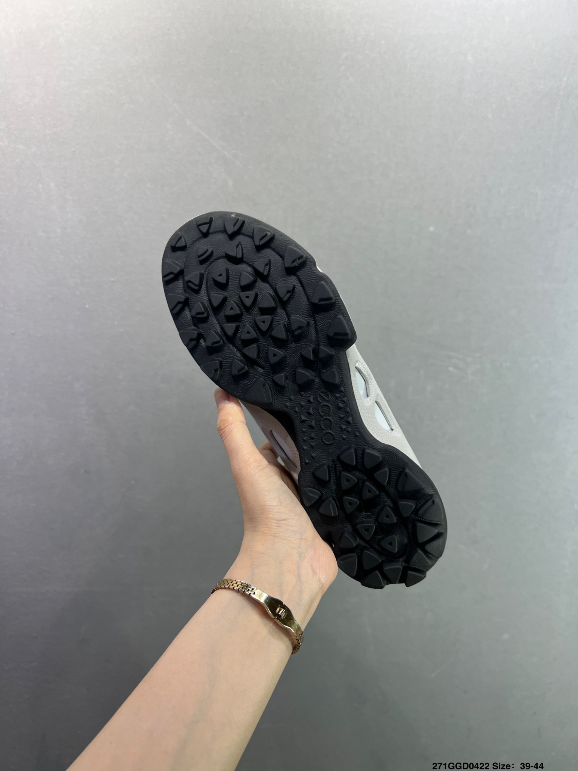 270 ECCO爱步运动鞋 真皮透气休闲防滑跑步鞋-Chinese UA Cheap High Quatity Brand Clothes Bags handbags Sneakers wholesale wholesaler seller from China Factory suppliers Fashion Clothing Shoes best Quality Beautiful Price 270 ECCO爱步运动鞋 真皮透气休闲防滑跑步鞋