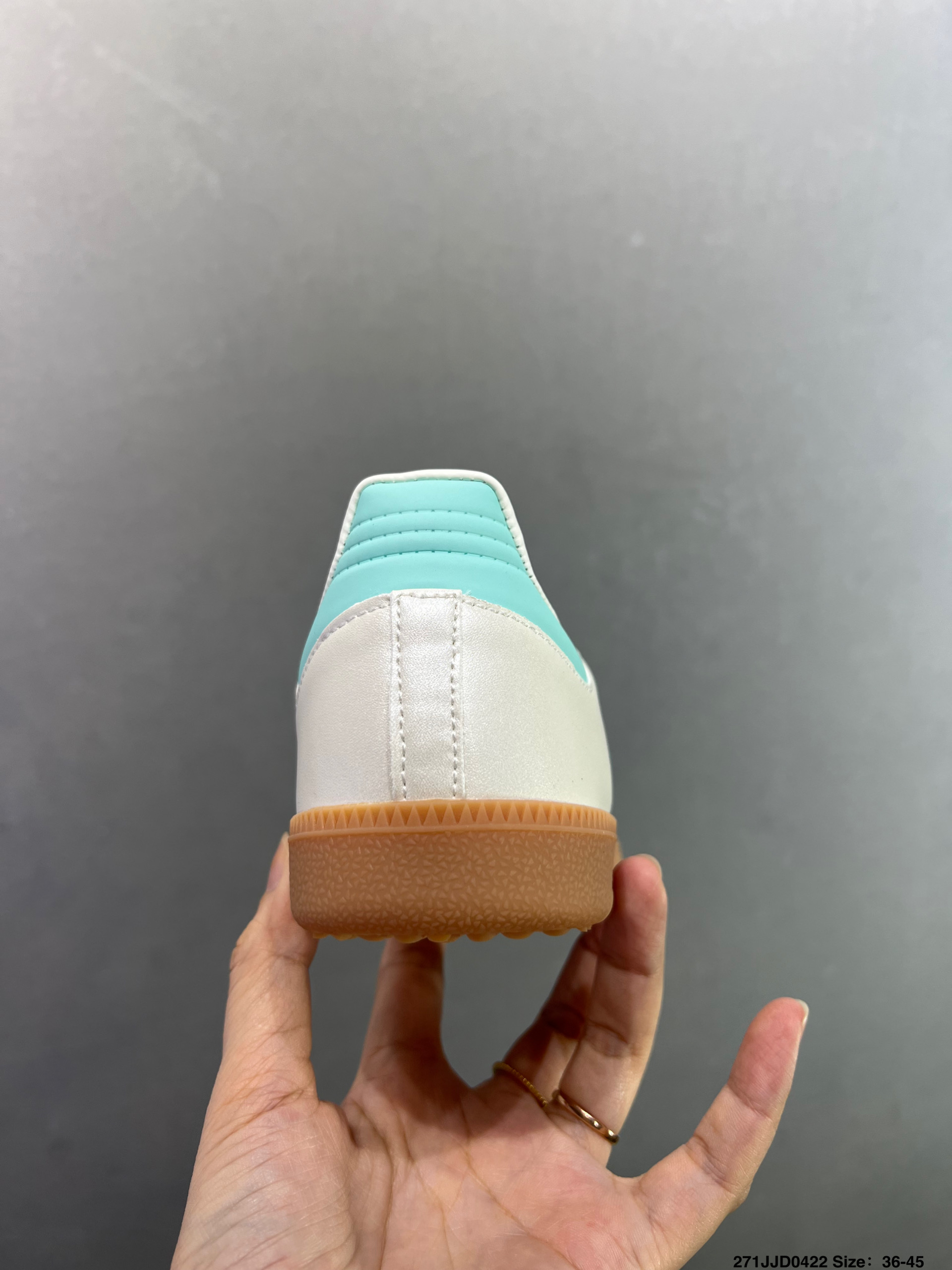 Adidas Originals Samba 阿迪达斯 桑巴舞系列绅士德训足球风百搭低帮休闲运动板鞋 JR0891-High Quatity Cheap Brand wholesale wholesaler seller Clothes Bags handbags Sneakers Top Fashion Clothing Shoes from China Factory Chinese suppliers best Quality Beautiful Price Adidas Originals Samba 阿迪达斯 桑巴舞系列绅士德训足球风百搭低帮休闲运动板鞋 JR0891