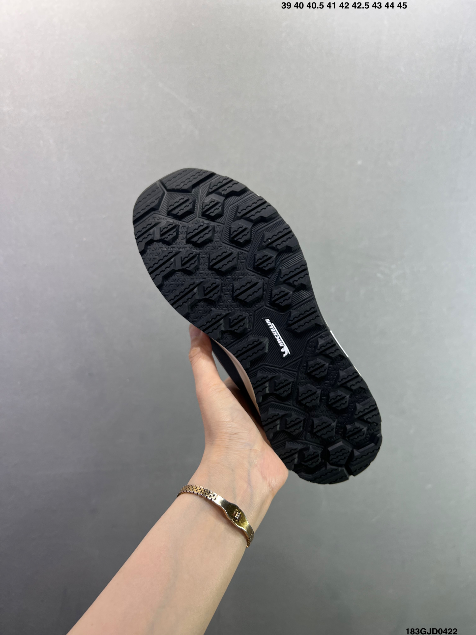 260 迪桑特DESCENTE EDGE COURT RETRO 复古轻质 耐磨低帮 生活休闲鞋 SP373LSN82-Chinese UA Cheap High Quatity Brand Clothes Bags handbags Sneakers wholesale wholesaler seller from China Factory suppliers Fashion Clothing Shoes best Quality Beautiful Price 260 迪桑特DESCENTE EDGE COURT RETRO 复古轻质 耐磨低帮 生活休闲鞋 SP373LSN82