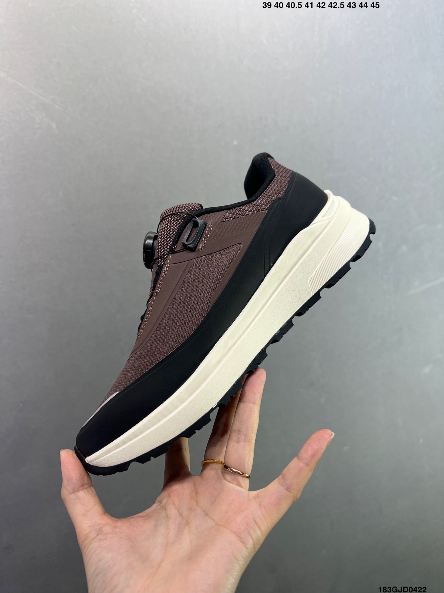 260 迪桑特DESCENTE EDGE COURT RETRO 复古轻质 耐磨低帮 生活休闲鞋 SP373LSN82-Chinese UA Cheap High Quatity Brand Clothes Bags handbags Sneakers wholesale wholesaler seller from China Factory suppliers Fashion Clothing Shoes best Quality Beautiful Price 260 迪桑特DESCENTE EDGE COURT RETRO 复古轻质 耐磨低帮 生活休闲鞋 SP373LSN82