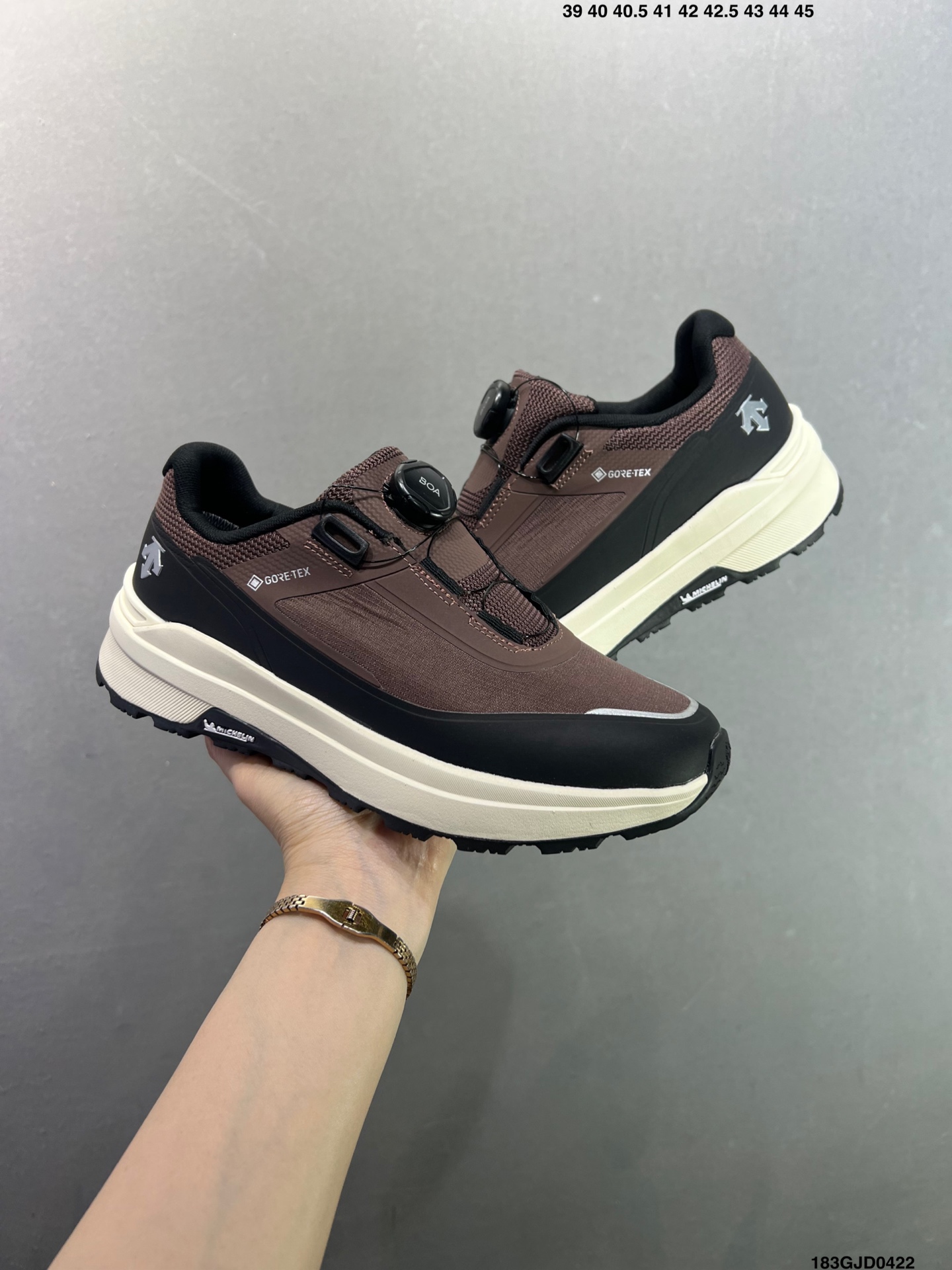 260 迪桑特DESCENTE EDGE COURT RETRO 复古轻质 耐磨低帮 生活休闲鞋 SP373LSN82-Chinese UA Cheap High Quatity Brand Clothes Bags handbags Sneakers wholesale wholesaler seller from China Factory suppliers Fashion Clothing Shoes best Quality Beautiful Price 260 迪桑特DESCENTE EDGE COURT RETRO 复古轻质 耐磨低帮 生活休闲鞋 SP373LSN82