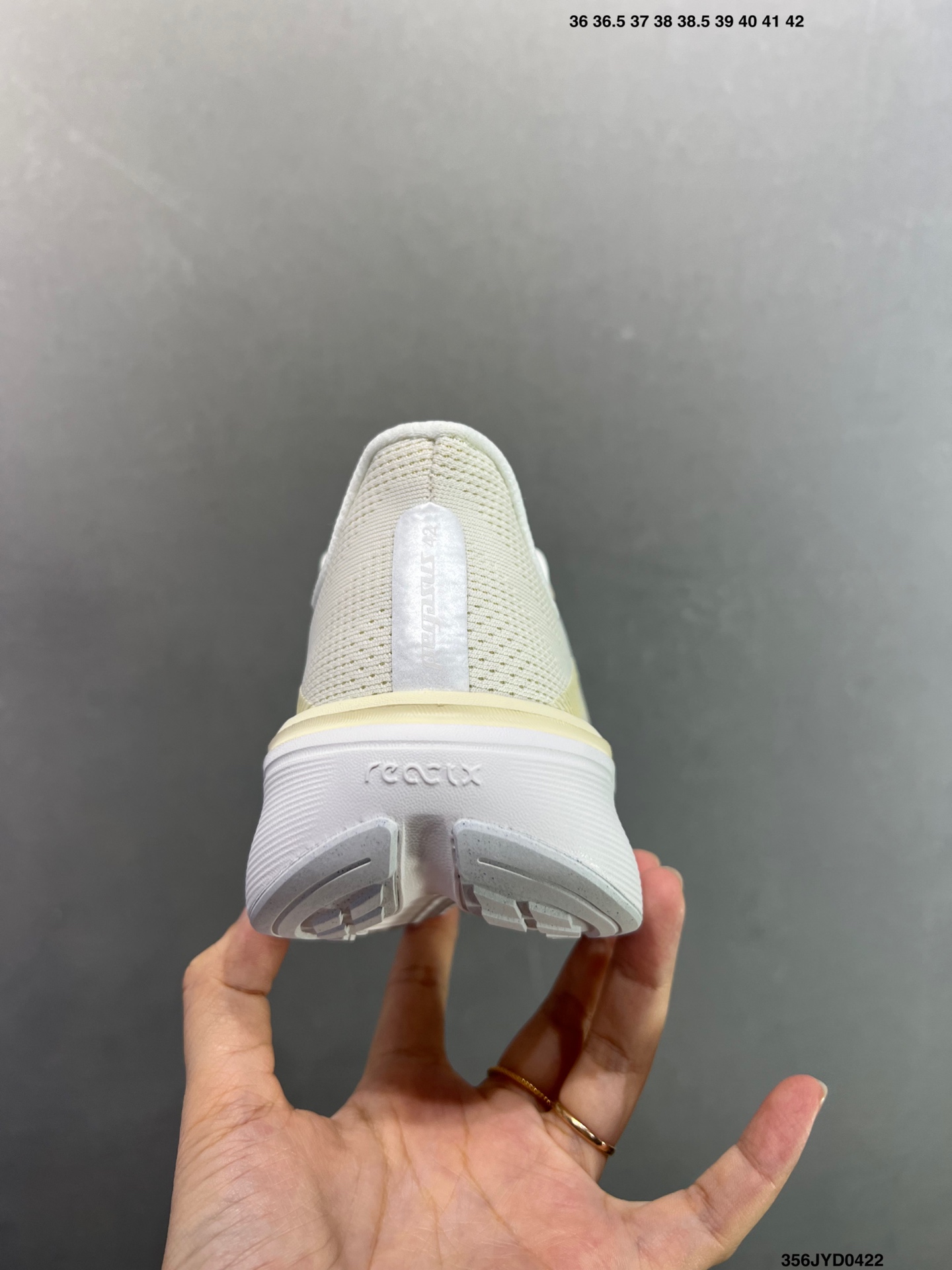 Nike Zoom Pegasus 42 登月42代 减震防滑耐磨透气 低帮跑步鞋 IB1881-106-Top High Quatity Cheap Sneakers Fashion Clothing Clothes Bags handbags Shoes of all Brand wholesale With The best Quality And Beautiful Price from China Factory Chinese suppliers wholesaler seller Nike Zoom Pegasus 42 登月42代 减震防滑耐磨透气 低帮跑步鞋 IB1881-106