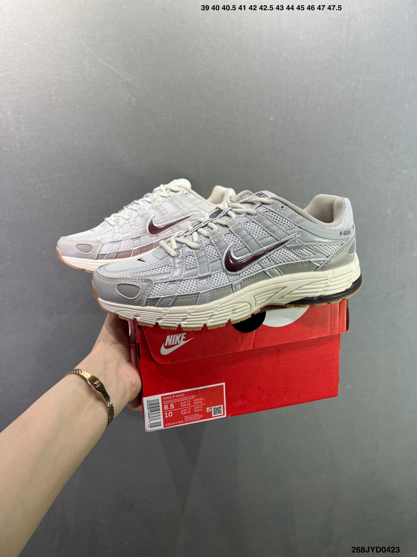 耐克Nike p-6000 跑鞋内外侧都用了红色的钩子 BY1021-103 耐克Nike p-6000 跑鞋内外侧都用了红色的钩子 BY1021-103