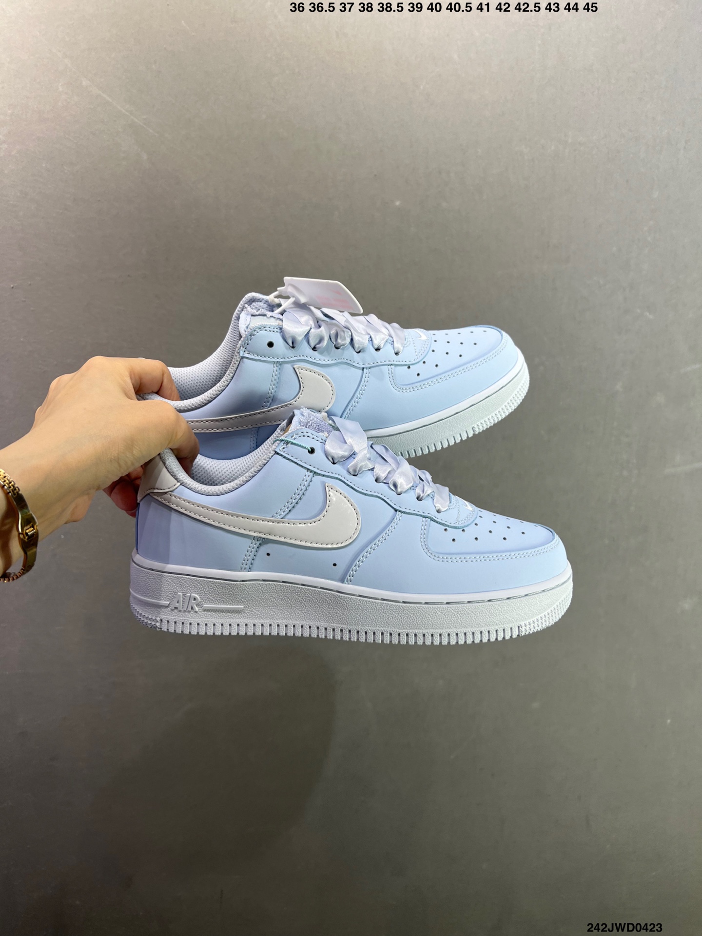 Nike Air Force 1 Low ’07 空军一号低帮休闲板鞋 HV2511-100 Nike Air Force 1 Low ’07 空军一号低帮休闲板鞋 HV2511-100