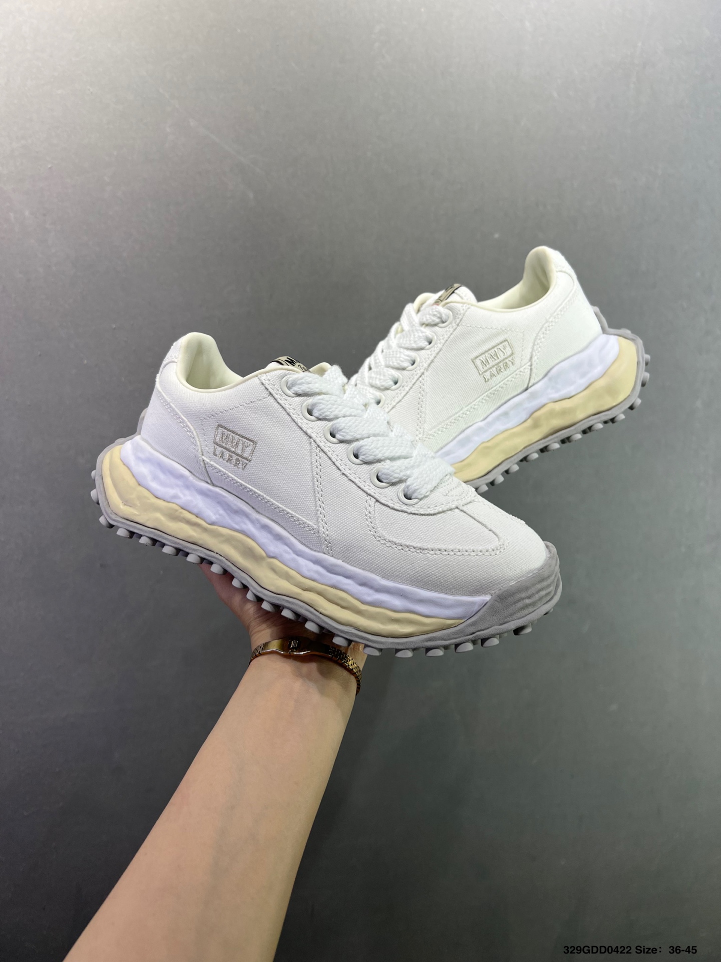MMY/Maison MIHARA YASUHIRO Original Sole Canvas Low 变形溶解雪糕底低帮帆布拼接面料 休闲百搭板鞋-Top High Quatity Cheap Sneakers Fashion Clothing Clothes Bags handbags Shoes of all Brand wholesale With The best Quality And Beautiful Price from China Factory Chinese suppliers wholesaler seller MMY/Maison MIHARA YASUHIRO Original Sole Canvas Low 变形溶解雪糕底低帮帆布拼接面料 休闲百搭板鞋