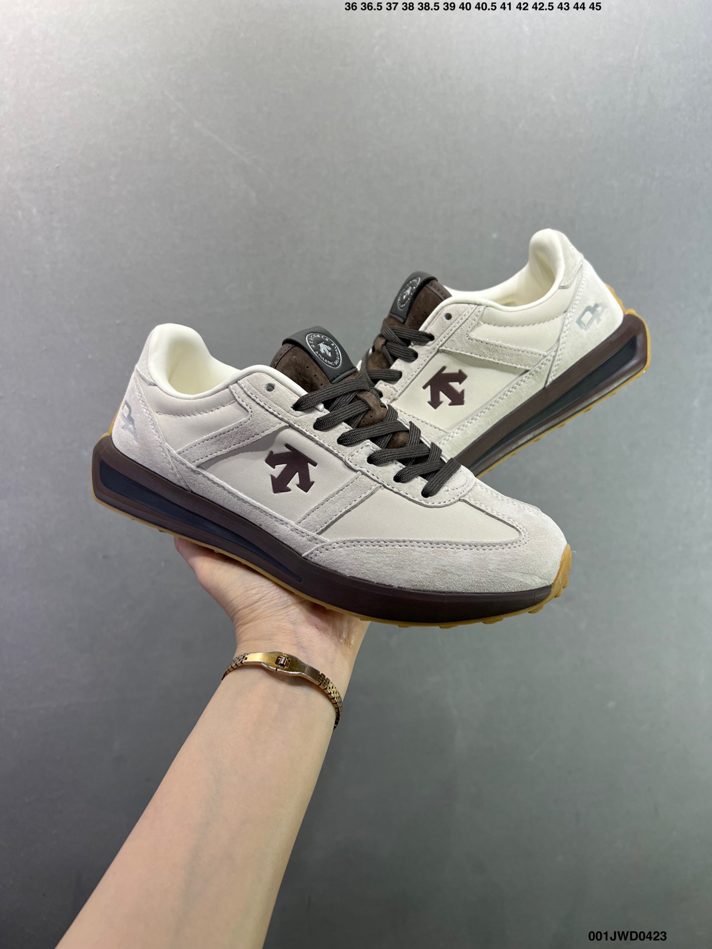 迪桑特DESCENTE EDGE COURT RETRO 复古轻质 耐磨低帮 生活休闲鞋 SP363LSN82 迪桑特DESCENTE EDGE COURT RETRO 复古轻质 耐磨低帮 生活休闲鞋 SP363LSN82