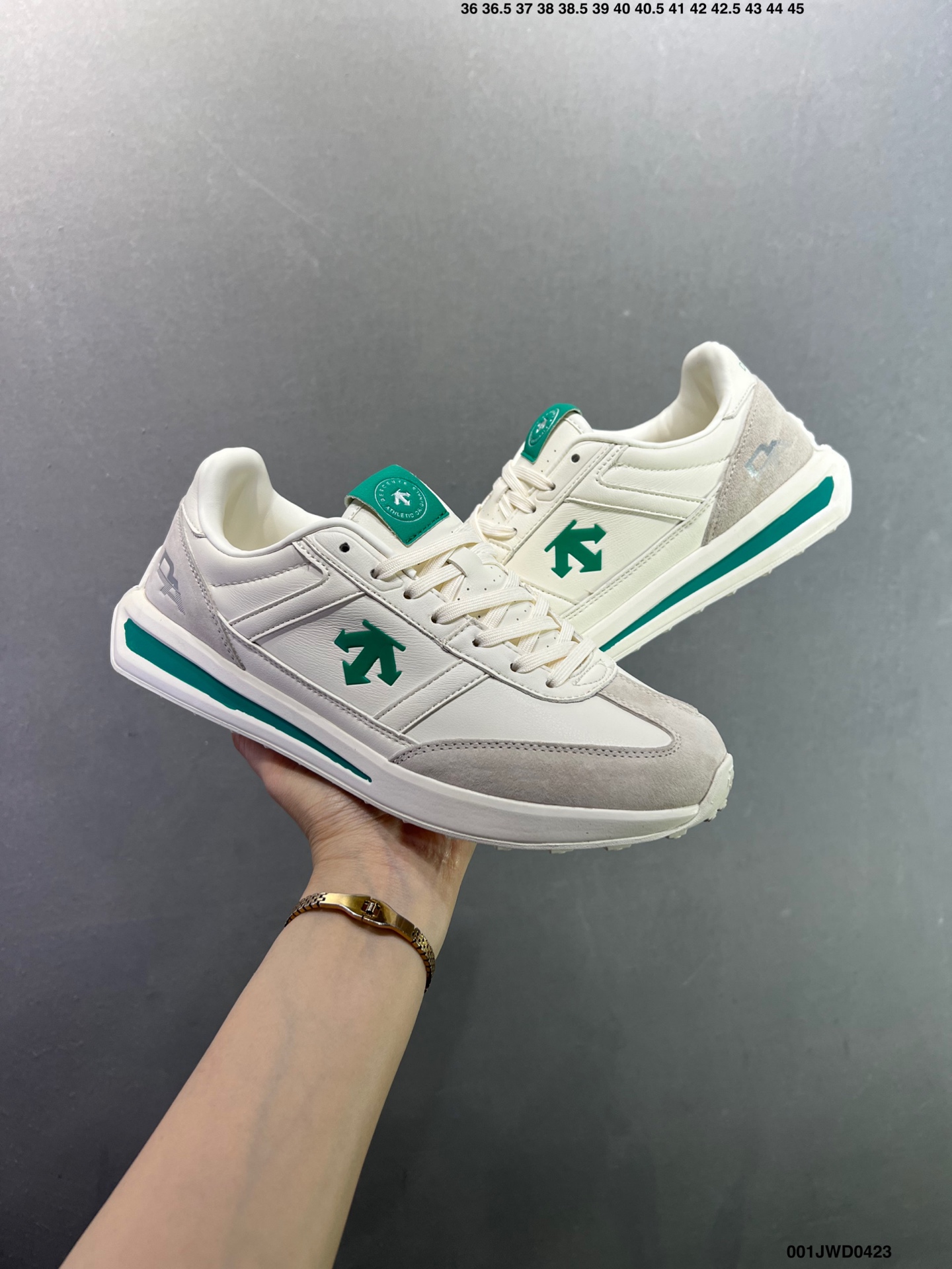 迪桑特DESCENTE EDGE COURT RETRO 复古轻质 耐磨低帮 生活休闲鞋 SP363LSN82 迪桑特DESCENTE EDGE COURT RETRO 复古轻质 耐磨低帮 生活休闲鞋 SP363LSN82