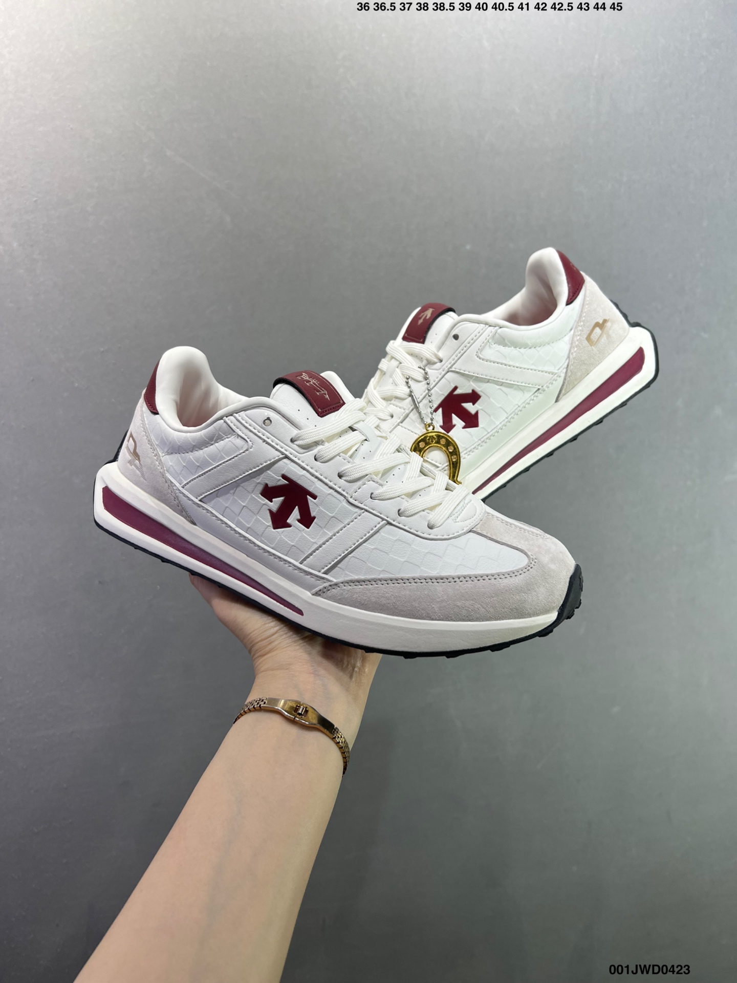 迪桑特DESCENTE EDGE COURT RETRO 复古轻质 耐磨低帮 生活休闲鞋 SP363LSN82 迪桑特DESCENTE EDGE COURT RETRO 复古轻质 耐磨低帮 生活休闲鞋 SP363LSN82