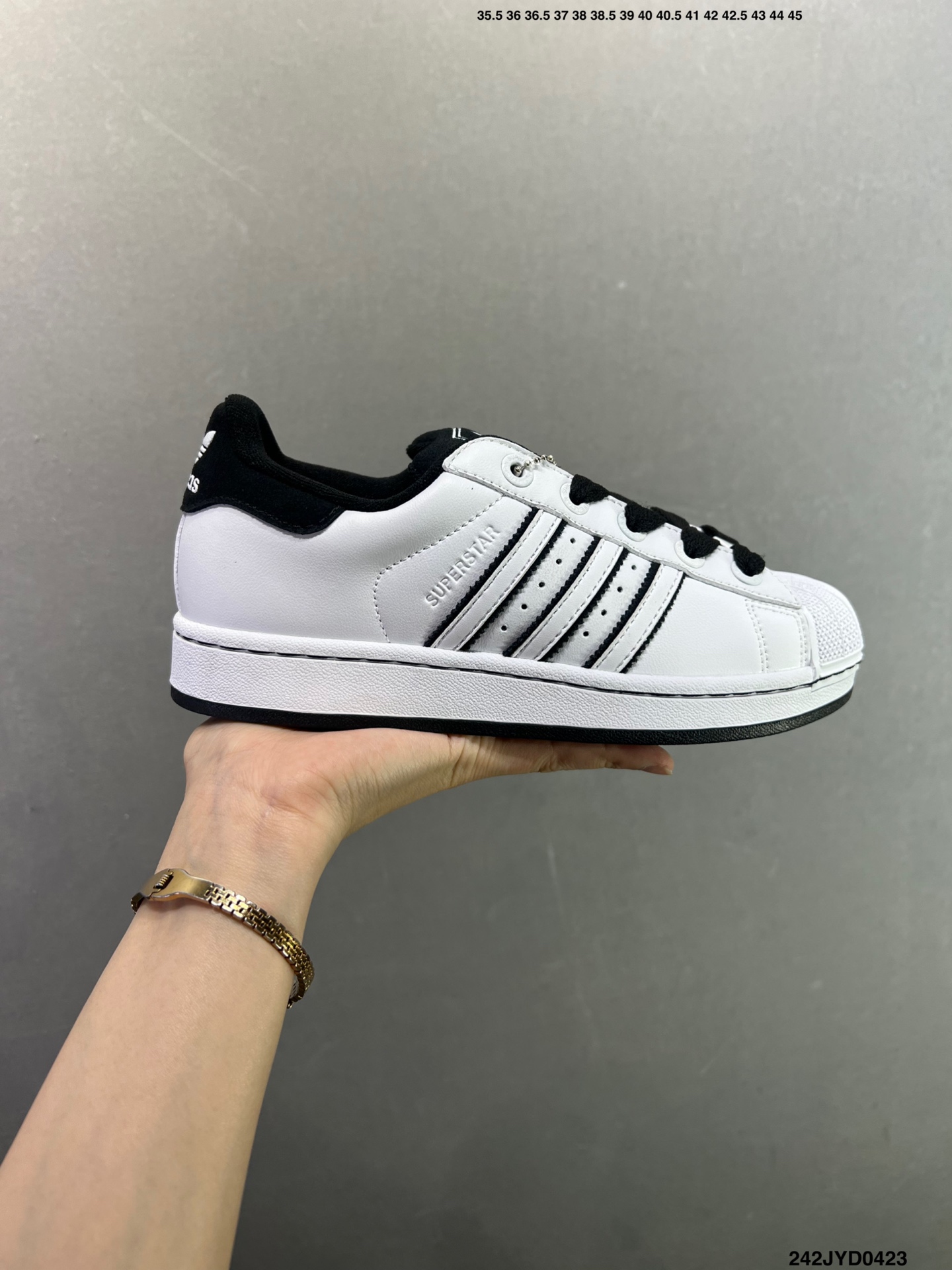 阿迪达斯/三叶草Adidas Originals Superstar”Christmas“经典贝壳头系列低帮百搭休闲运动板鞋D“皮革白紫” JS1373