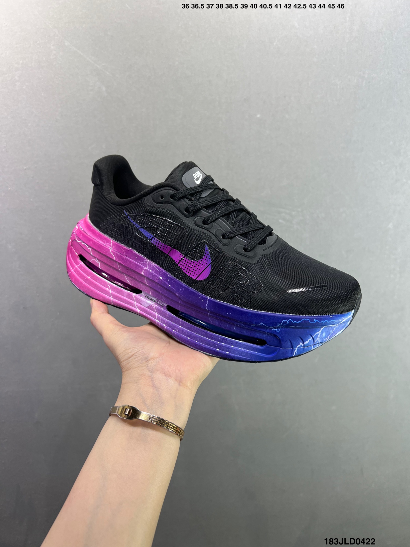 NIKE ZOOM PREMIUM 运动休闲跑鞋 耐克双层厚底 座为耐克的“顶缓”系列 HQ2050-880-Top High Quatity Cheap Sneakers Fashion Clothing Clothes Bags handbags Shoes of all Brand wholesale With The best Quality And Beautiful Price from China Factory Chinese suppliers wholesaler seller NIKE ZOOM PREMIUM 运动休闲跑鞋 耐克双层厚底 座为耐克的“顶缓”系列 HQ2050-880