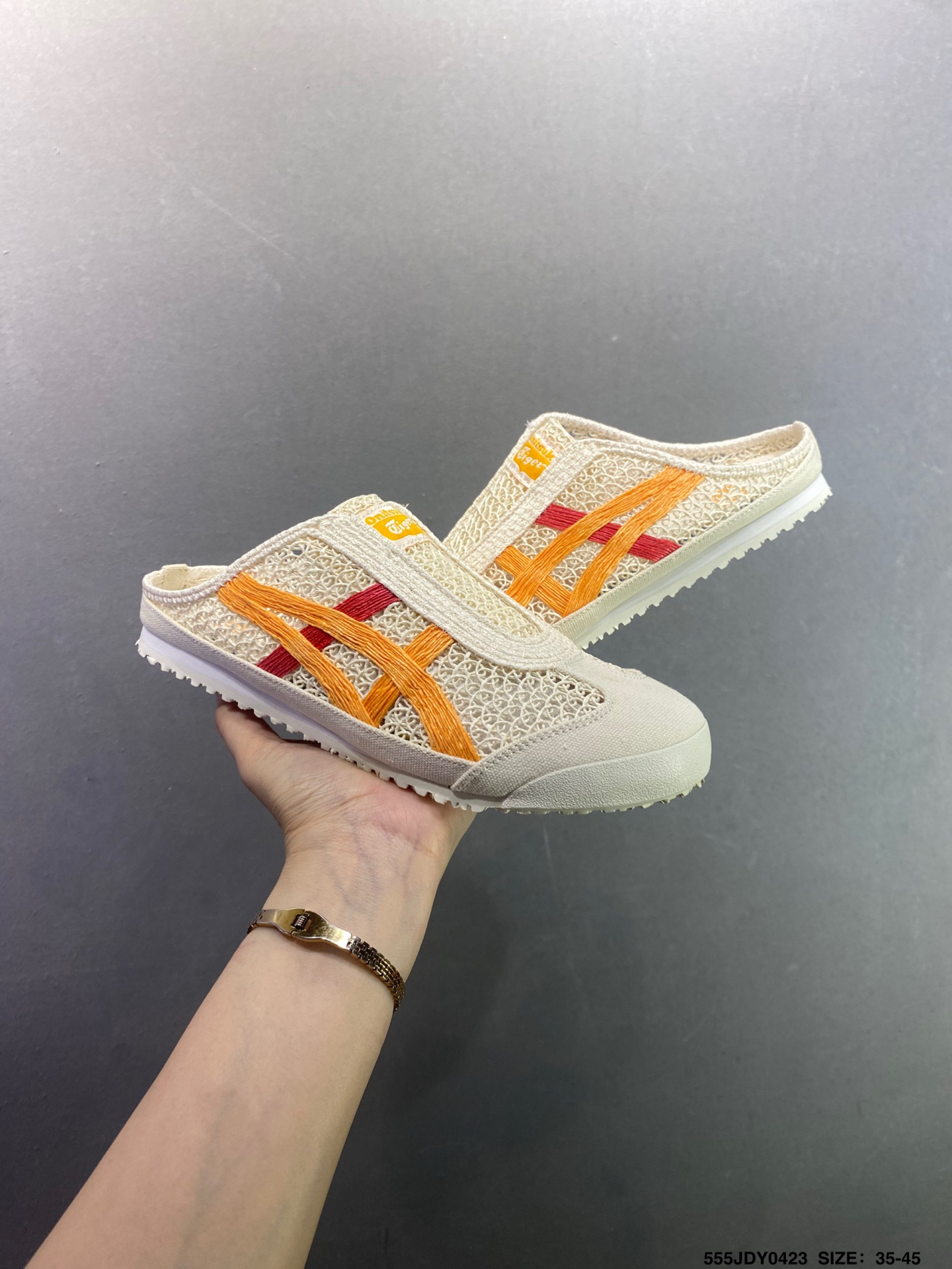 亚瑟士 /Onitsuka Tiger鬼冢虎 MEXICO 66 SABOT 网面透气 新款舒适一脚蹬男女运动休闲鞋 1183c123-002 亚瑟士 /Onitsuka Tiger鬼冢虎 MEXICO 66 SABOT 网面透气 新款舒适一脚蹬男女运动休闲鞋 1183c123-002