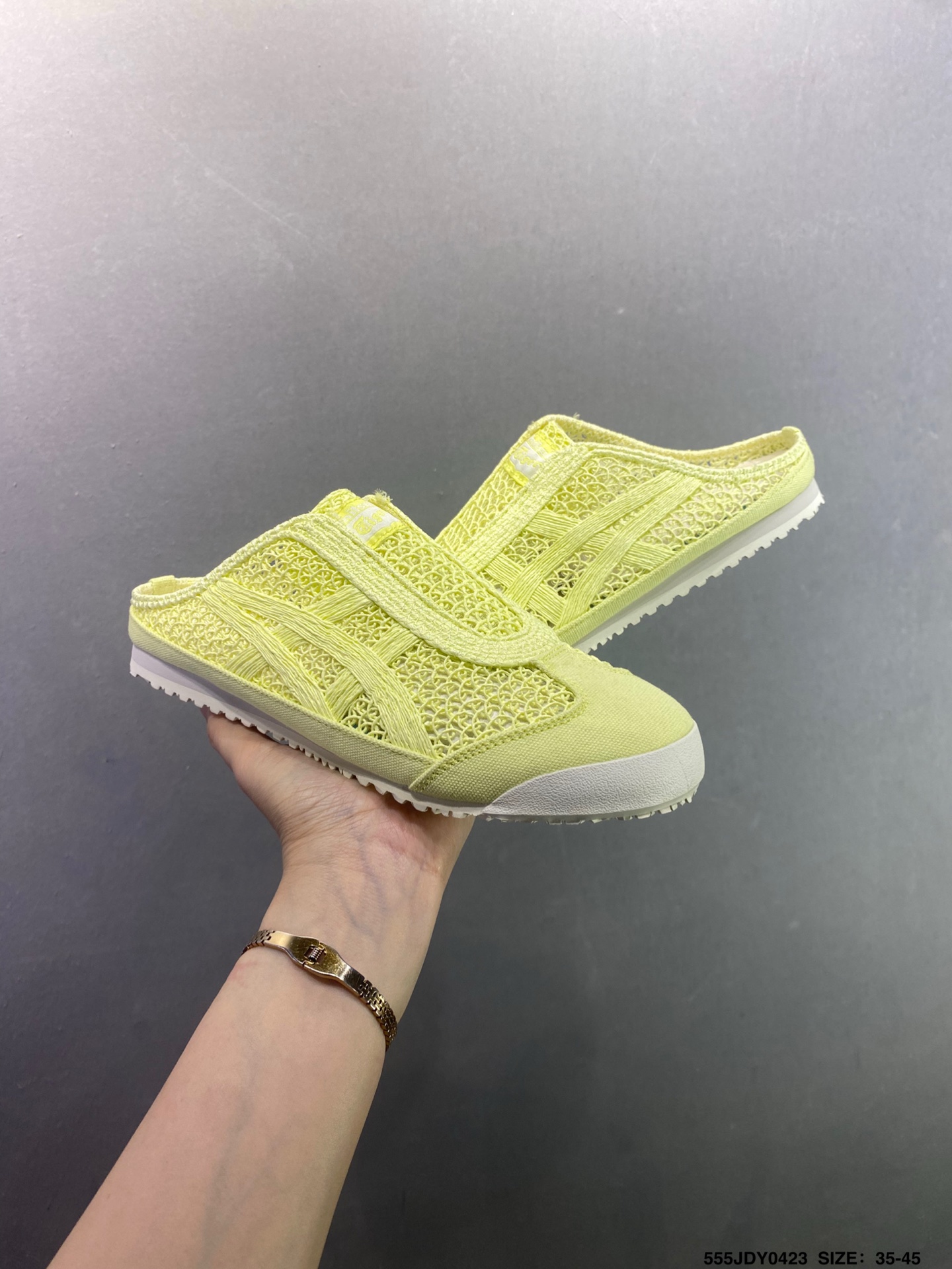 亚瑟士 /Onitsuka Tiger鬼冢虎 MEXICO 66 SABOT 网面透气 新款舒适一脚蹬男女运动休闲鞋 1183c123-002 亚瑟士 /Onitsuka Tiger鬼冢虎 MEXICO 66 SABOT 网面透气 新款舒适一脚蹬男女运动休闲鞋 1183c123-002