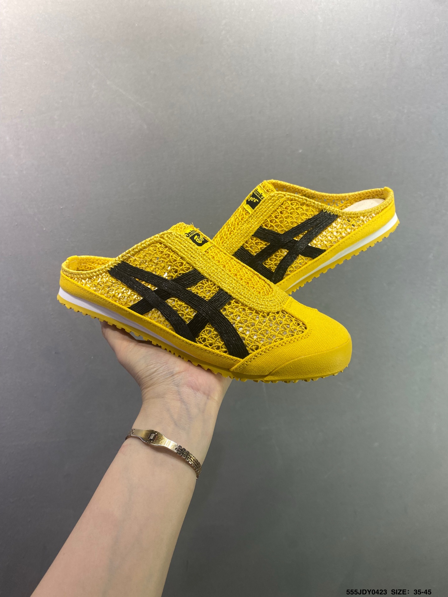 亚瑟士 /Onitsuka Tiger鬼冢虎 MEXICO 66 SABOT 网面透气 新款舒适一脚蹬男女运动休闲鞋 1183c123-002 亚瑟士 /Onitsuka Tiger鬼冢虎 MEXICO 66 SABOT 网面透气 新款舒适一脚蹬男女运动休闲鞋 1183c123-002