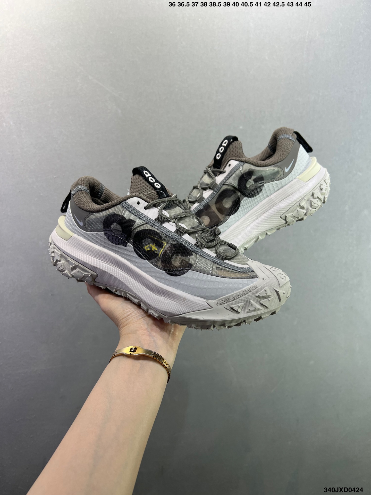 Nike ACG MOUNTAIN FLY 2 Low 机能风格 采用匠心设计 DV7903-002 Nike ACG MOUNTAIN FLY 2 Low 机能风格 采用匠心设计 DV7903-002
