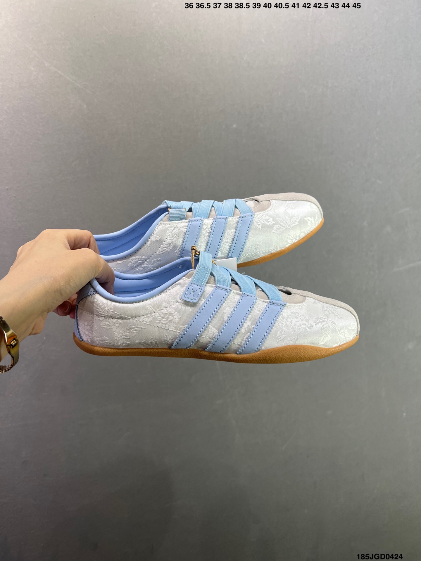 adida阿迪达斯TOKYO PACK JR4790 舒适百搭经典休闲运动鞋