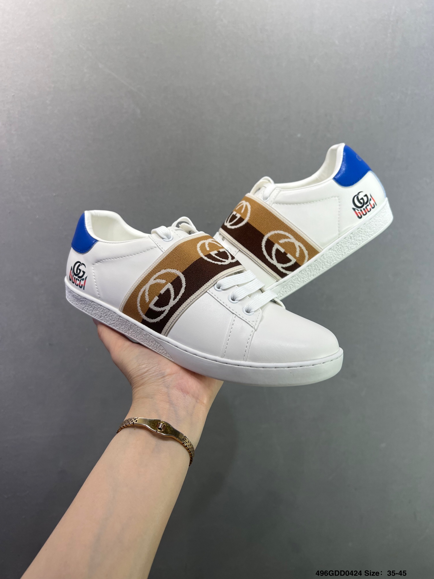 意大利时装奢饰品牌·古驰Gucci Screener GG sneaker经典原型复古百搭做旧老爹板鞋“皮革米白浅蓝GG水晶闪钻”677423 9SFR0 4983 意大利时装奢饰品牌·古驰Gucci Screener GG sneaker经典原型复古百搭做旧老爹板鞋“皮革米白浅蓝GG水晶闪钻”677423 9SFR0 4983