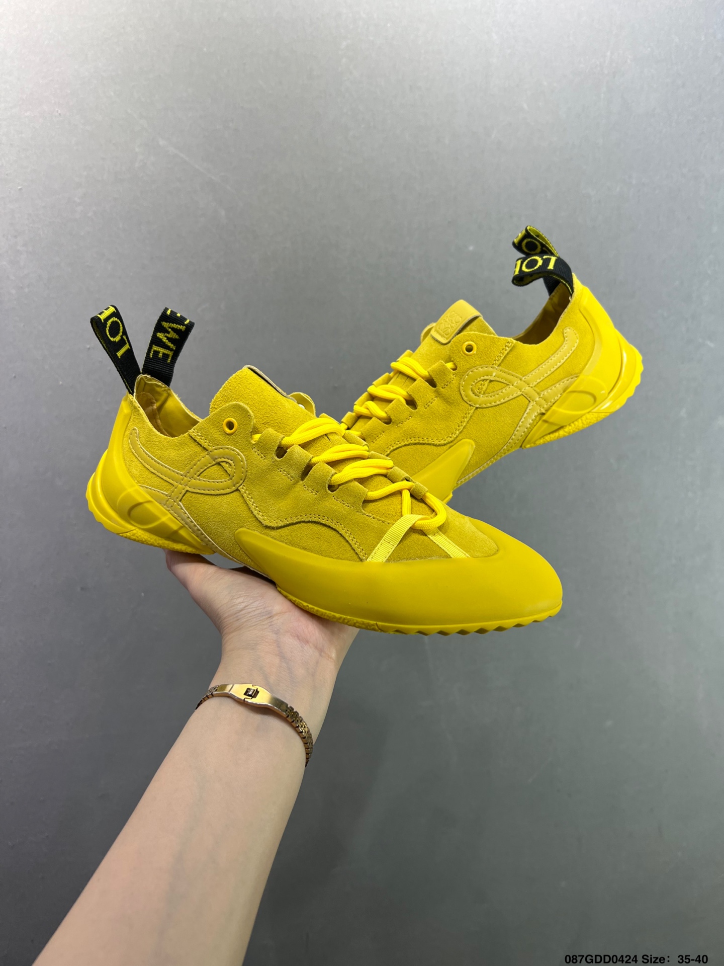 Loewe罗意威 Grip 麂皮 提花织带 圆头系带 低帮休闲鞋 轻便且灵活的鞋底-Top High Quatity Cheap Sneakers Fashion Clothing Clothes Bags handbags Shoes of all Brand wholesale With The best Quality And Beautiful Price from China Factory Chinese suppliers wholesaler seller Loewe罗意威 Grip 麂皮 提花织带 圆头系带 低帮休闲鞋 轻便且灵活的鞋底