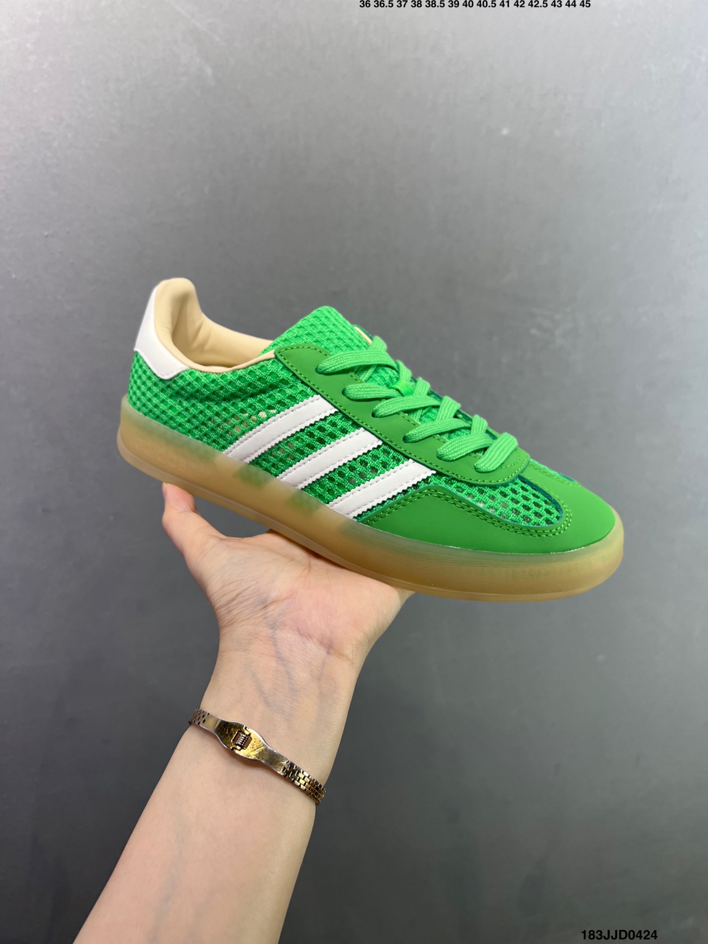 阿迪达斯Adidas Originals Gazelle Indoor 三叶草复古防滑耐磨低帮板鞋 HQ8717-Top High Quatity Cheap Sneakers Fashion Clothing Clothes Bags handbags Shoes of all Brand wholesale With The best Quality And Beautiful Price from China Factory Chinese suppliers wholesaler seller 阿迪达斯Adidas Originals Gazelle Indoor 三叶草复古防滑耐磨低帮板鞋 HQ8717