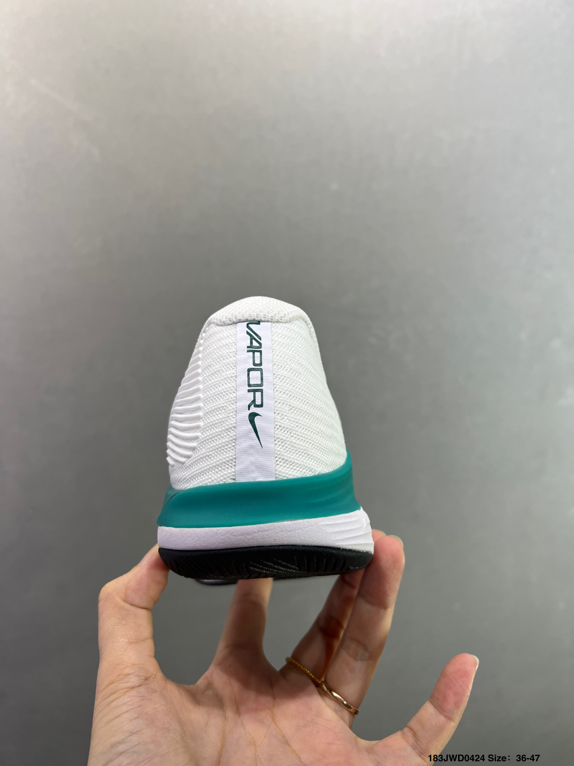 Nike Zoom Vapor 12 P耐克 百搭舒适 透气支撑 低帮网球鞋 FV5552-104 Nike Zoom Vapor 12 P耐克 百搭舒适 透气支撑 低帮网球鞋 FV5552-104