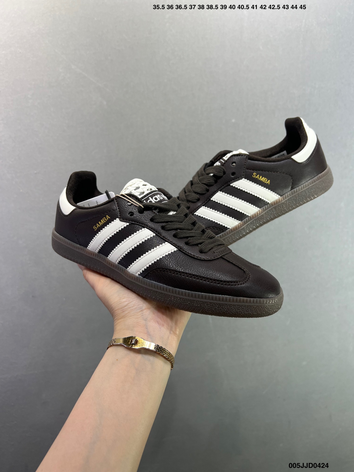 Adidas三叶草SAMBA 休闲板鞋 HQ5160-Top High Quatity Cheap Sneakers Fashion Clothing Clothes Bags handbags Shoes of all Brand wholesale With The best Quality And Beautiful Price from China Factory Chinese suppliers wholesaler seller Adidas三叶草SAMBA 休闲板鞋 HQ5160