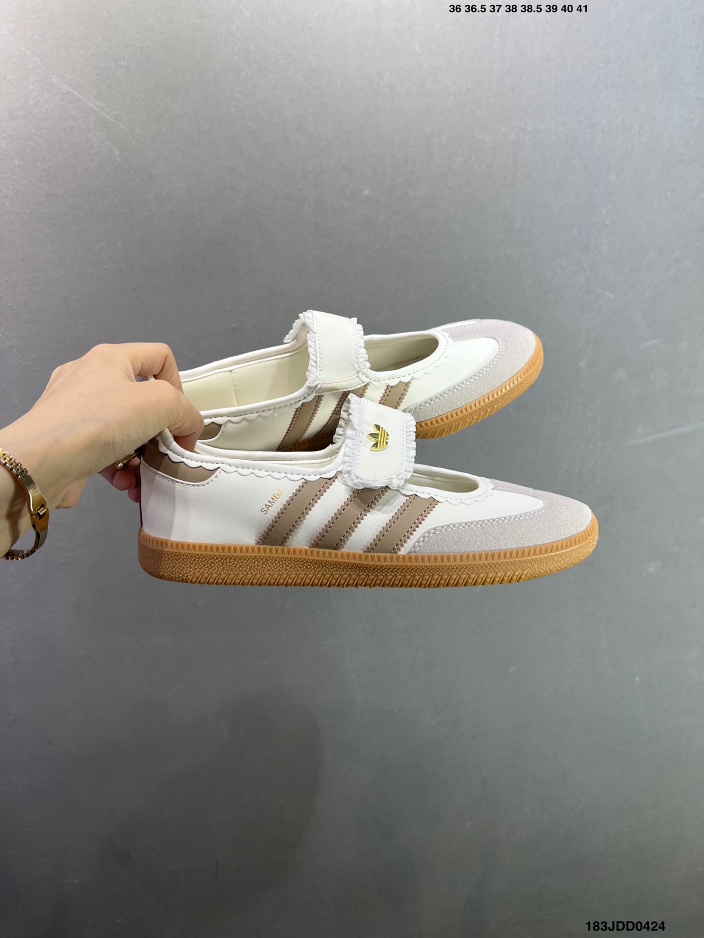 Adidas Samba Janes阿迪达斯玛丽珍款玫瑰金板鞋懒人一脚蹬运动鞋 KH6230 Adidas Samba Janes阿迪达斯玛丽珍款玫瑰金板鞋懒人一脚蹬运动鞋 KH6230