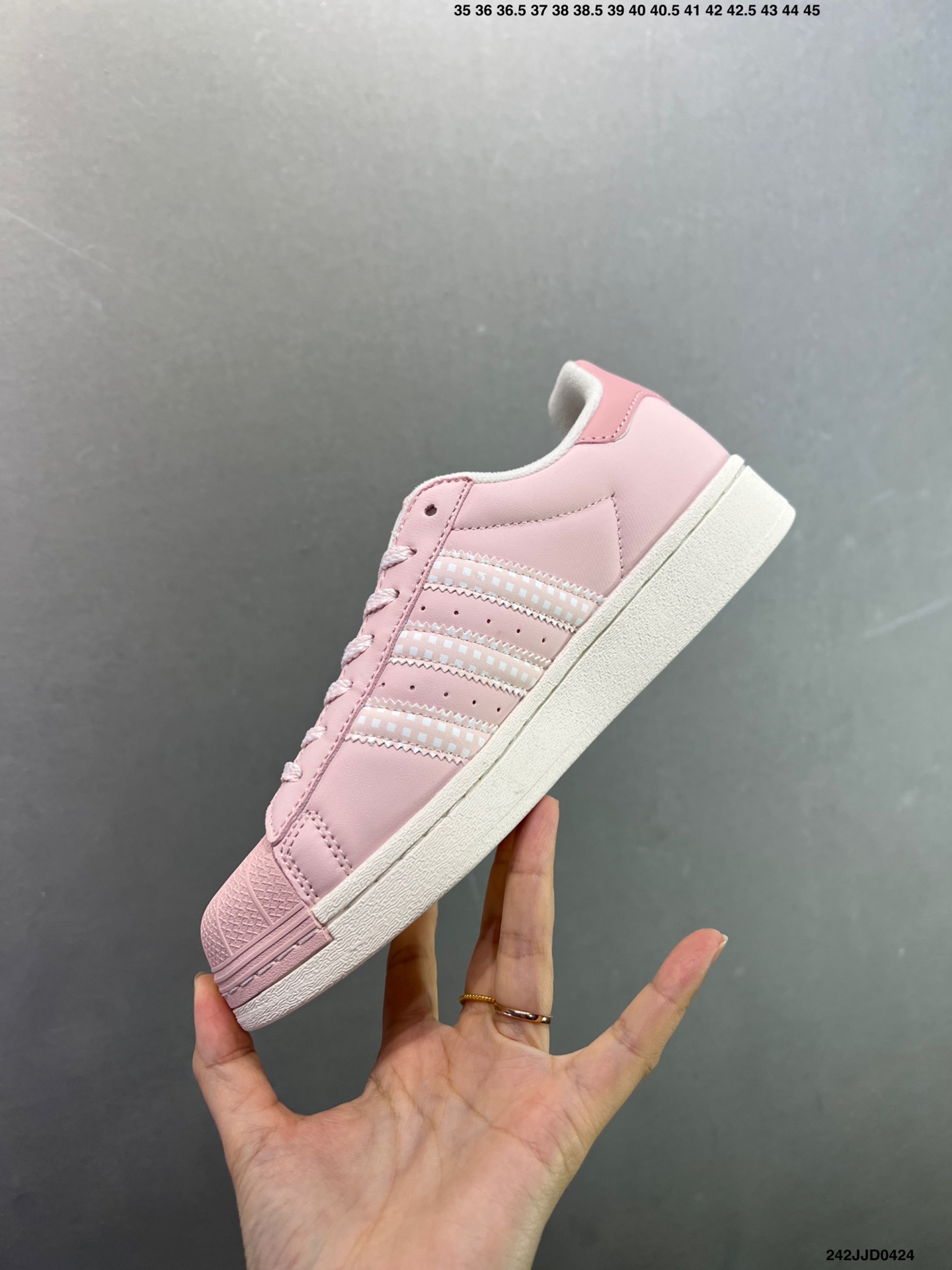 Adidas Originals Superstar贝壳头系列 阿迪达斯 低帮经典百搭休闲运动板鞋 JR6991-Top High Quatity Cheap Sneakers Fashion Clothing Clothes Bags handbags Shoes of all Brand wholesale With The best Quality And Beautiful Price from China Factory Chinese suppliers wholesaler seller Adidas Originals Superstar贝壳头系列 阿迪达斯 低帮经典百搭休闲运动板鞋 JR6991