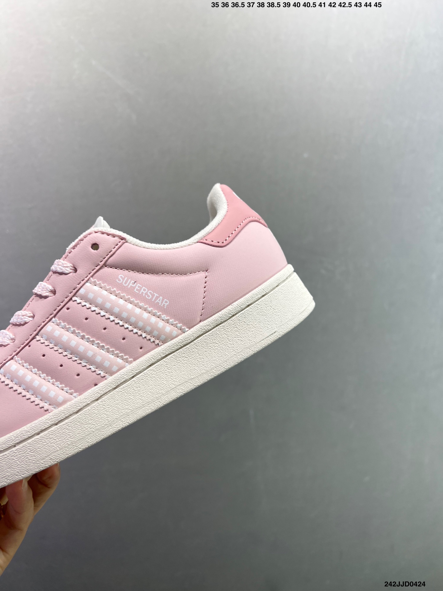 Adidas Originals Superstar贝壳头系列 阿迪达斯 低帮经典百搭休闲运动板鞋 JR6991-Top High Quatity Cheap Sneakers Fashion Clothing Clothes Bags handbags Shoes of all Brand wholesale With The best Quality And Beautiful Price from China Factory Chinese suppliers wholesaler seller Adidas Originals Superstar贝壳头系列 阿迪达斯 低帮经典百搭休闲运动板鞋 JR6991