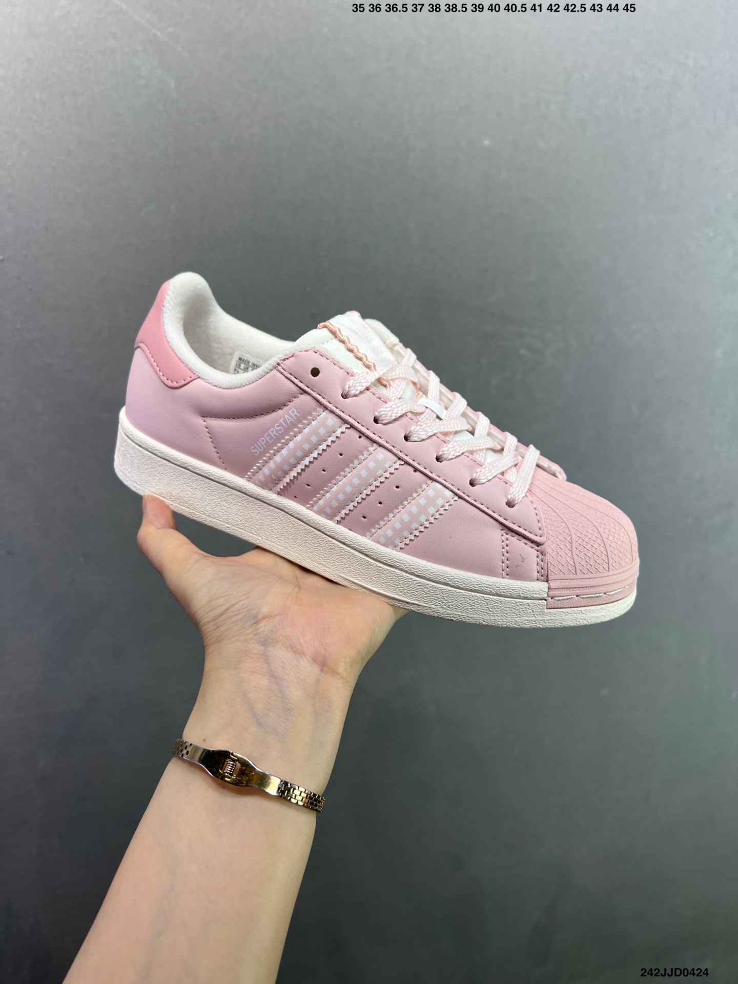 Adidas Originals Superstar贝壳头系列 阿迪达斯 低帮经典百搭休闲运动板鞋 JR6991-Top High Quatity Cheap Sneakers Fashion Clothing Clothes Bags handbags Shoes of all Brand wholesale With The best Quality And Beautiful Price from China Factory Chinese suppliers wholesaler seller Adidas Originals Superstar贝壳头系列 阿迪达斯 低帮经典百搭休闲运动板鞋 JR6991
