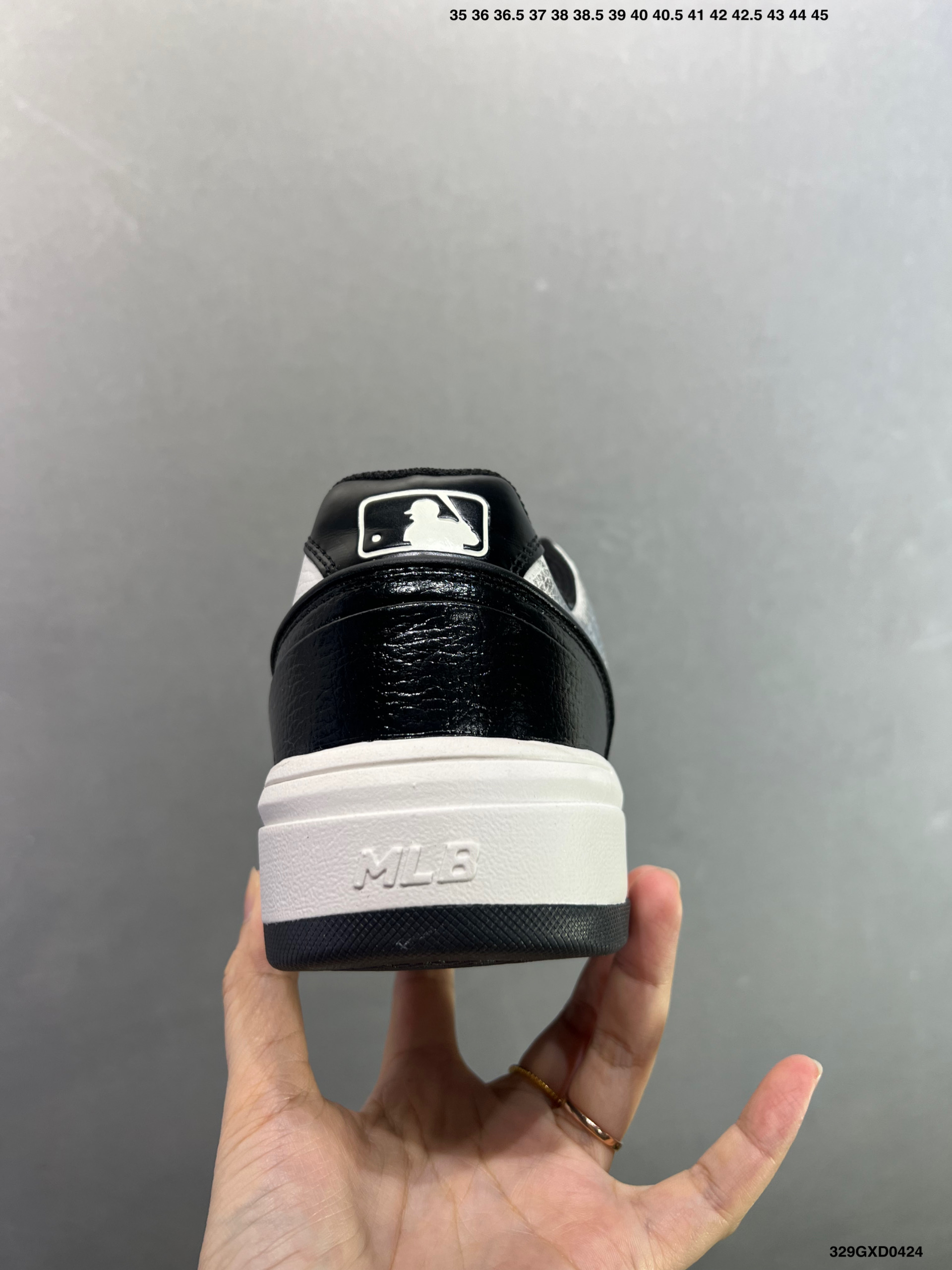 MLB NY 印花网红老爹鞋 涂鸦恶作剧 内增高6cm 3ASXCA12N MLB NY 印花网红老爹鞋 涂鸦恶作剧 内增高6cm 3ASXCA12N