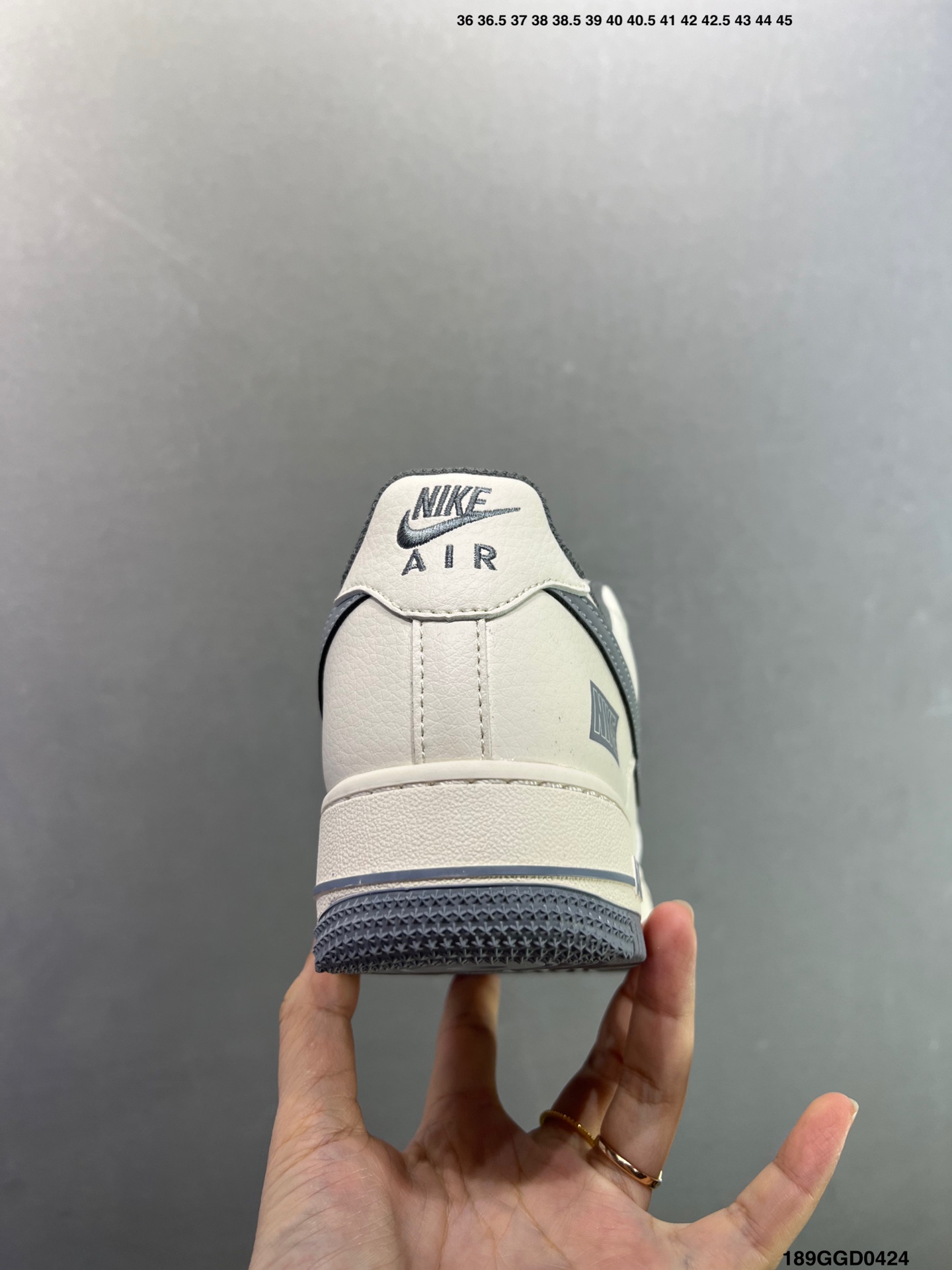 NIke Air Force 1 ‘07 Low 联名空军一号 低帮 运动鞋 休闲鞋 SM6668-103 NIke Air Force 1 ‘07 Low 联名空军一号 低帮 运动鞋 休闲鞋 SM6668-103