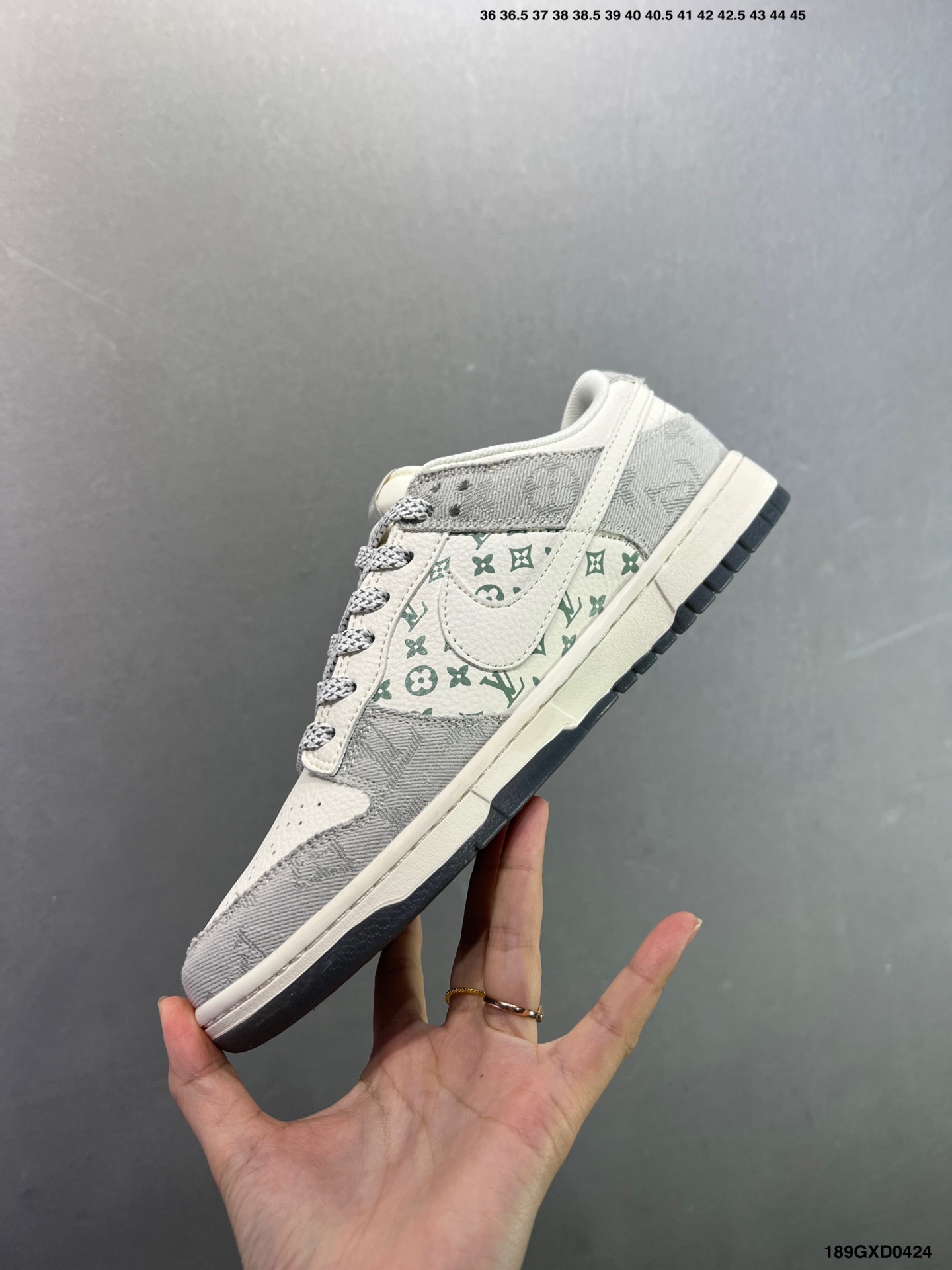 Nike Dunk Low Retro ‘DIY高端定制’耐克 低帮休闲运动板鞋 JP1678-007-Top High Quatity Cheap Sneakers Fashion Clothing Clothes Bags handbags Shoes of all Brand wholesale With The best Quality And Beautiful Price from China Factory Chinese suppliers wholesaler seller Nike Dunk Low Retro ‘DIY高端定制’耐克 低帮休闲运动板鞋 JP1678-007