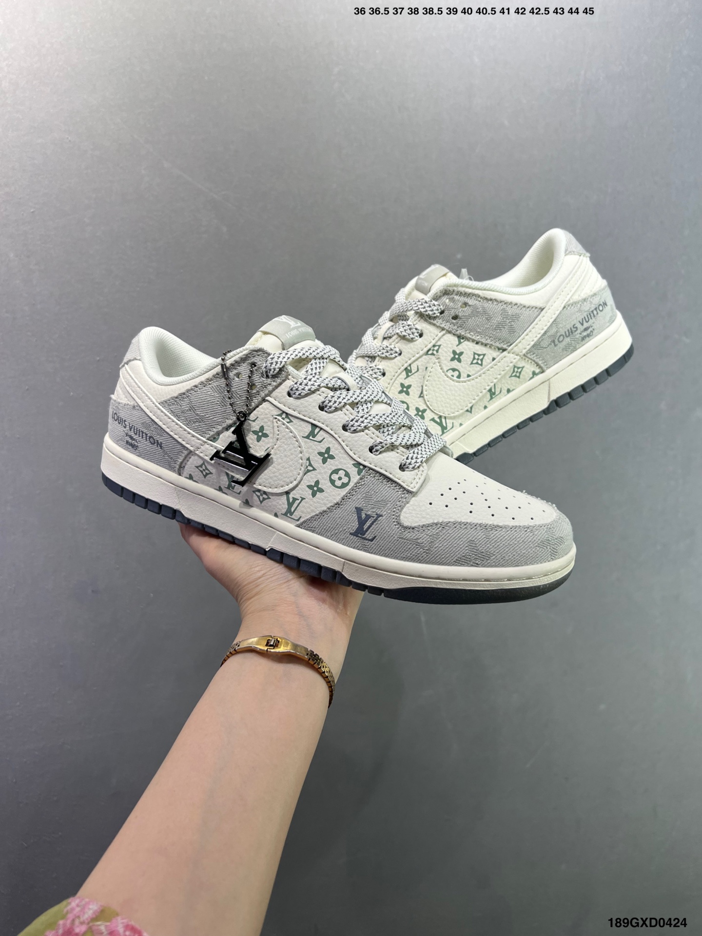 Nike Dunk Low Retro ‘DIY高端定制’耐克 低帮休闲运动板鞋 JP1678-007-Top High Quatity Cheap Sneakers Fashion Clothing Clothes Bags handbags Shoes of all Brand wholesale With The best Quality And Beautiful Price from China Factory Chinese suppliers wholesaler seller Nike Dunk Low Retro ‘DIY高端定制’耐克 低帮休闲运动板鞋 JP1678-007