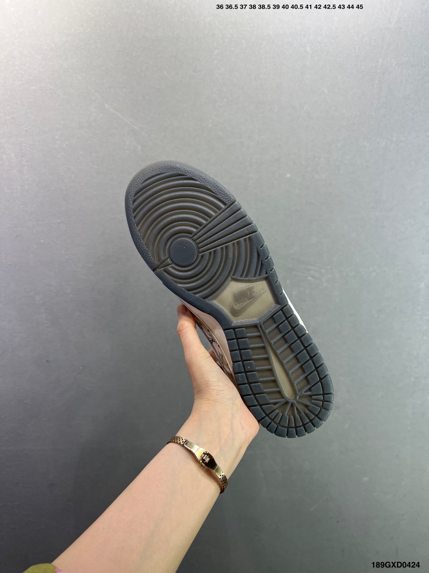 Nike Dunk Low Retro ‘DIY高端定制’耐克 低帮休闲运动板鞋 JP1678-007-Top High Quatity Cheap Sneakers Fashion Clothing Clothes Bags handbags Shoes of all Brand wholesale With The best Quality And Beautiful Price from China Factory Chinese suppliers wholesaler seller Nike Dunk Low Retro ‘DIY高端定制’耐克 低帮休闲运动板鞋 JP1678-007
