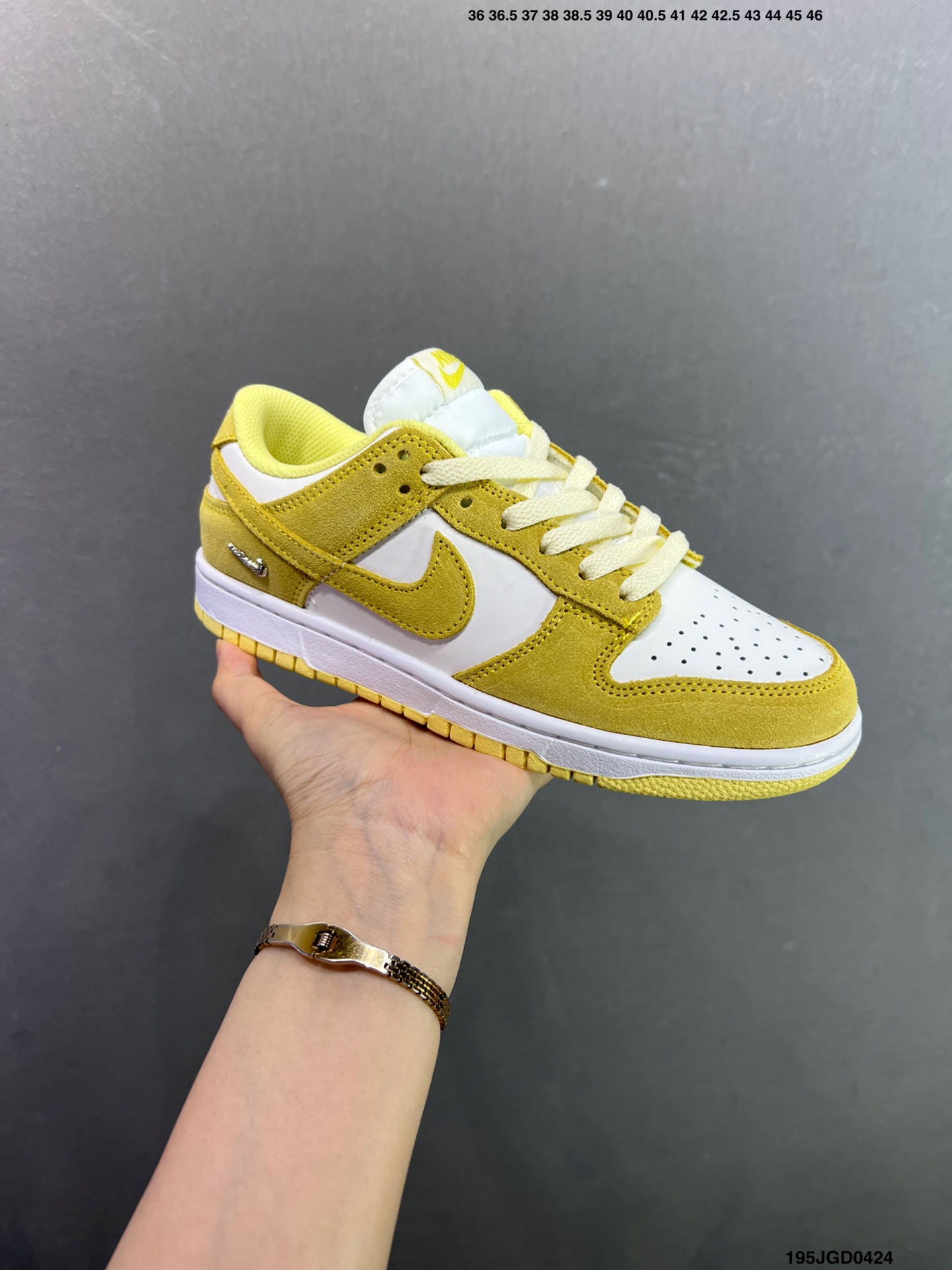 耐克NiKE DUNK LOW 扣篮系列 耐克 复古低帮休闲运动滑板板鞋 IF3944-001-Top High Quatity Cheap Sneakers Fashion Clothing Clothes Bags handbags Shoes of all Brand wholesale With The best Quality And Beautiful Price from China Factory Chinese suppliers wholesaler seller 耐克NiKE DUNK LOW 扣篮系列 耐克 复古低帮休闲运动滑板板鞋 IF3944-001