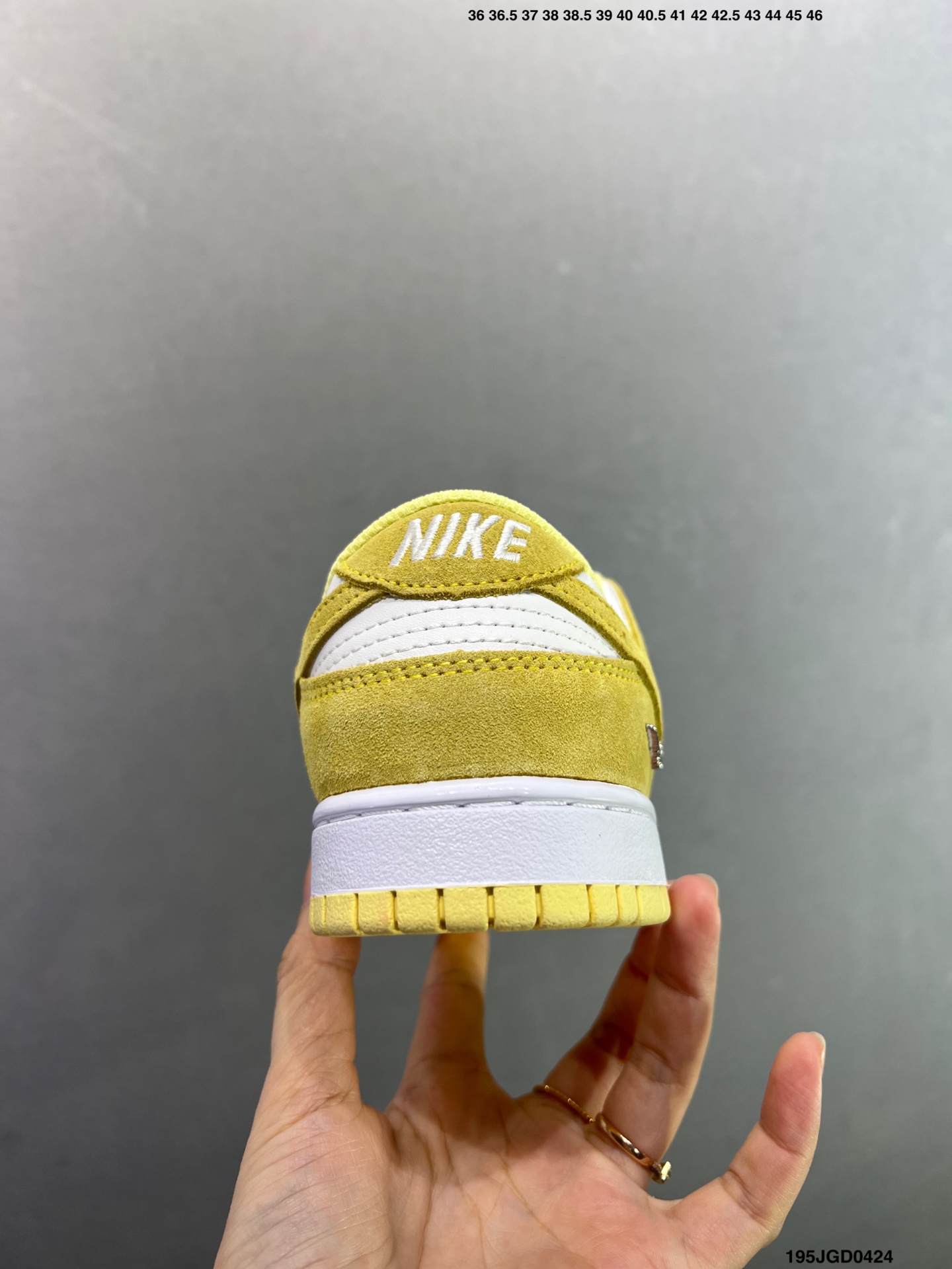耐克NiKE DUNK LOW 扣篮系列 耐克 复古低帮休闲运动滑板板鞋 IF3944-001-Top High Quatity Cheap Sneakers Fashion Clothing Clothes Bags handbags Shoes of all Brand wholesale With The best Quality And Beautiful Price from China Factory Chinese suppliers wholesaler seller 耐克NiKE DUNK LOW 扣篮系列 耐克 复古低帮休闲运动滑板板鞋 IF3944-001
