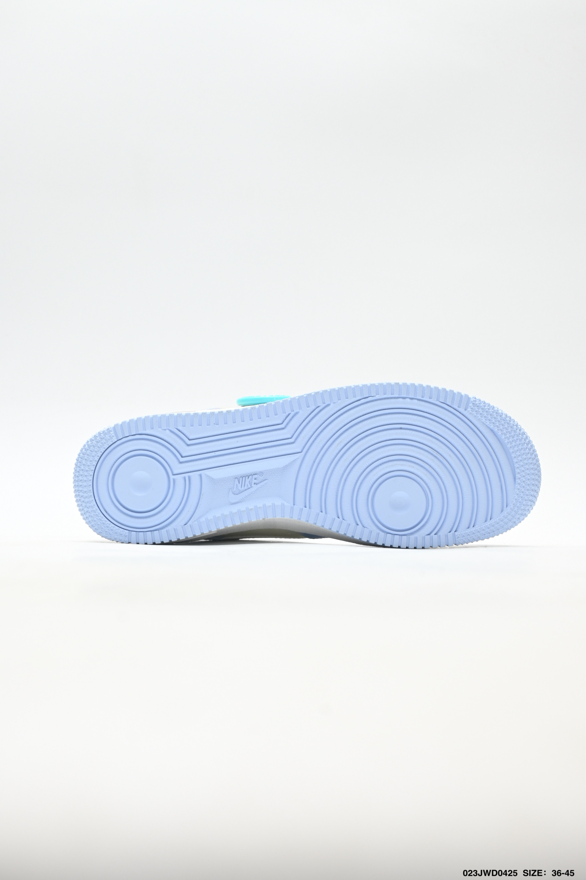 NIKE AIR FORCE 1‘07 IV3222-400 NIKE AIR FORCE 1‘07 IV3222-400