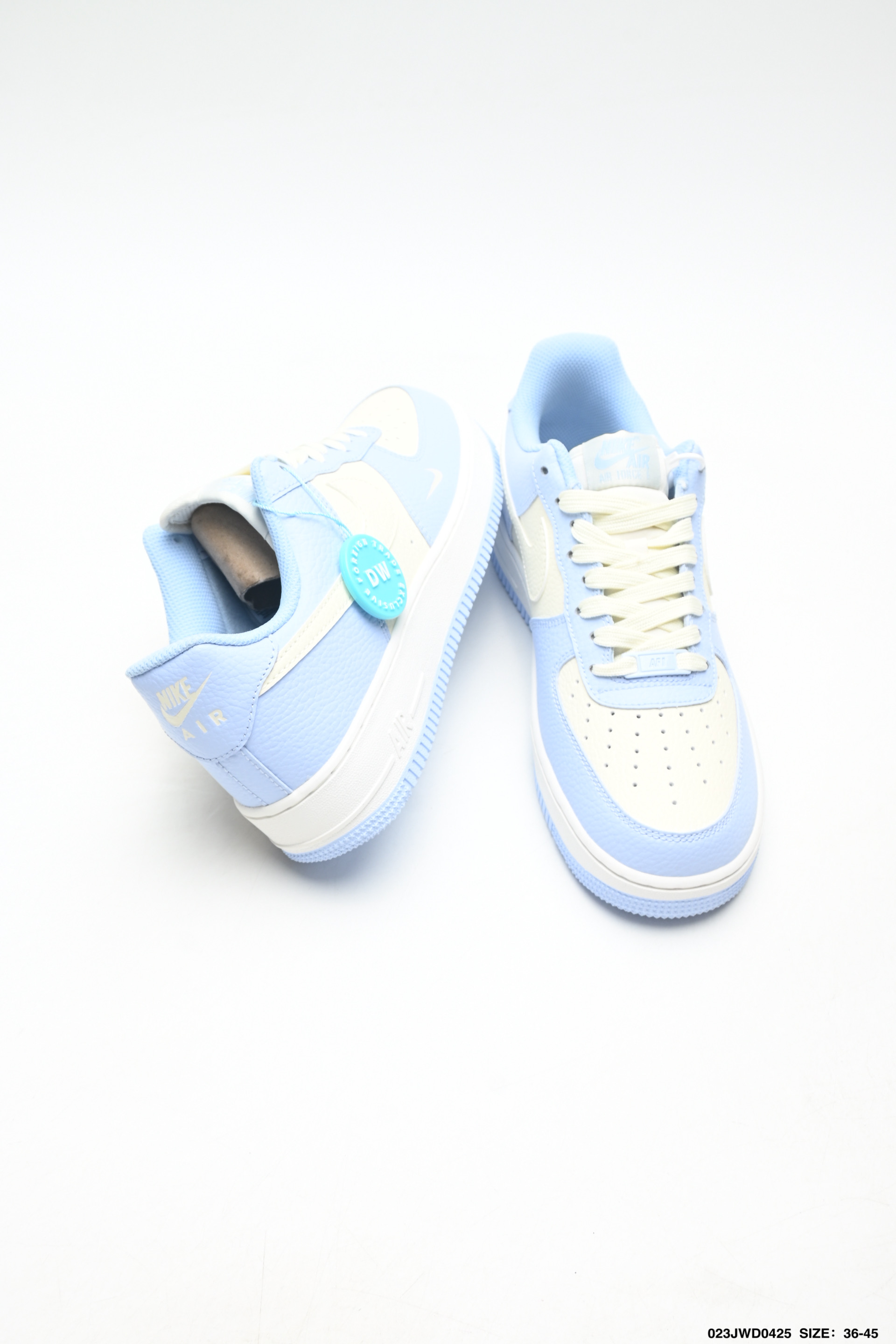 NIKE AIR FORCE 1‘07 IV3222-400 NIKE AIR FORCE 1‘07 IV3222-400