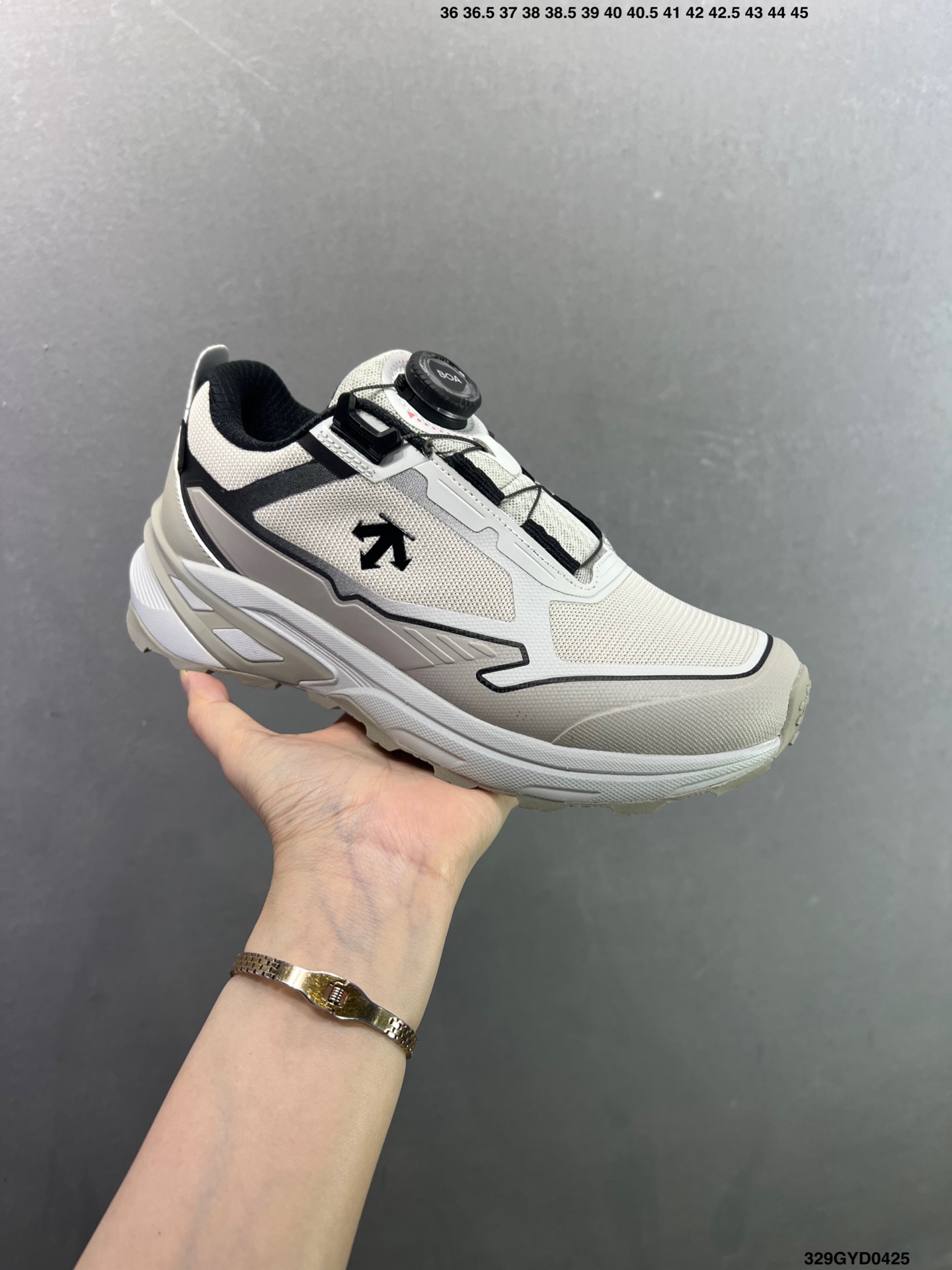 迪桑特DESCENTE EDGE COURT RETRO 复古轻质 耐磨低帮 生活休闲鞋 SP383LSN82 迪桑特DESCENTE EDGE COURT RETRO 复古轻质 耐磨低帮 生活休闲鞋 SP383LSN82