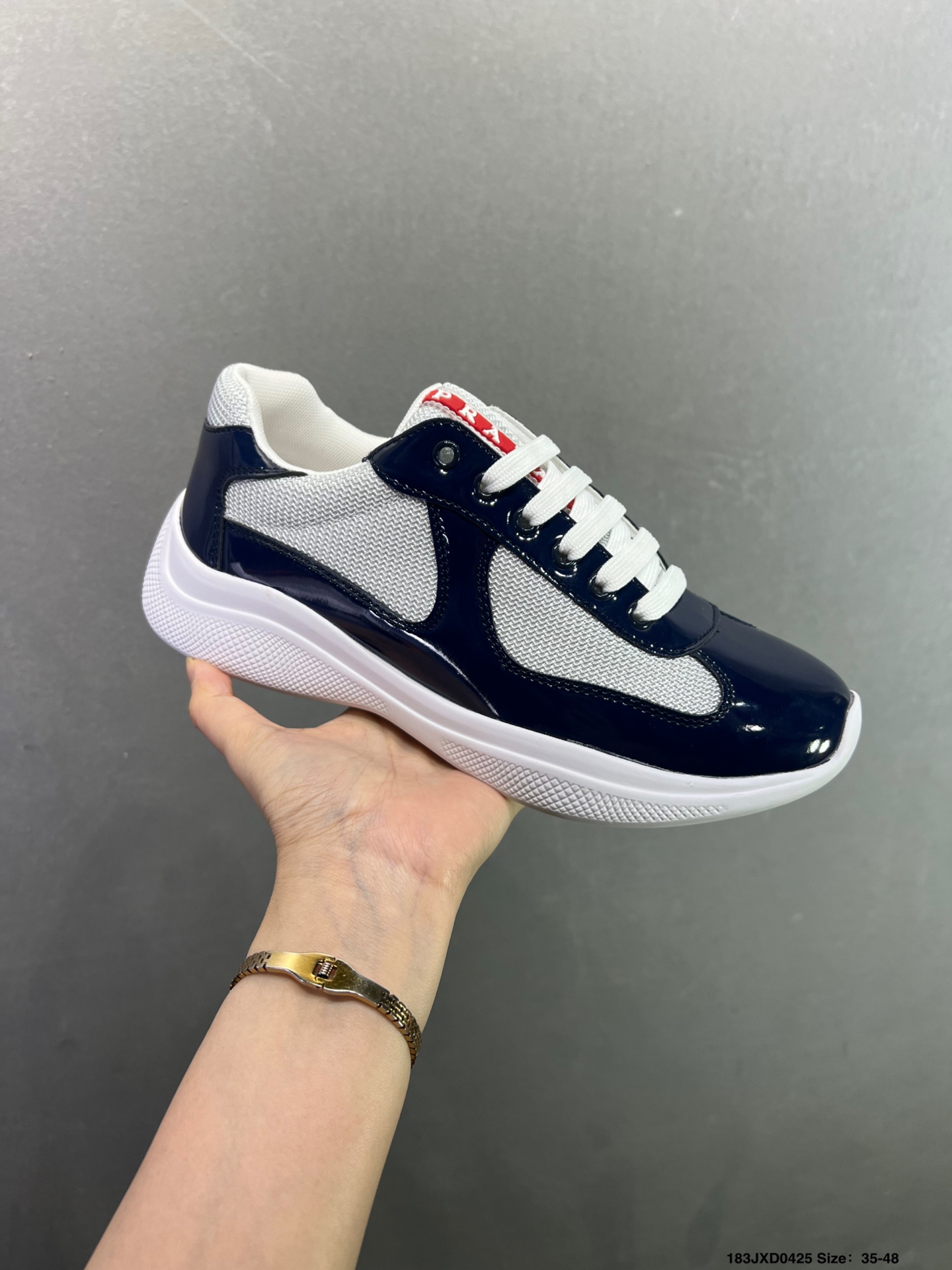 PRADA系列/Prada 普拉达板鞋 白色 PRADA系列/Prada 普拉达板鞋 白色