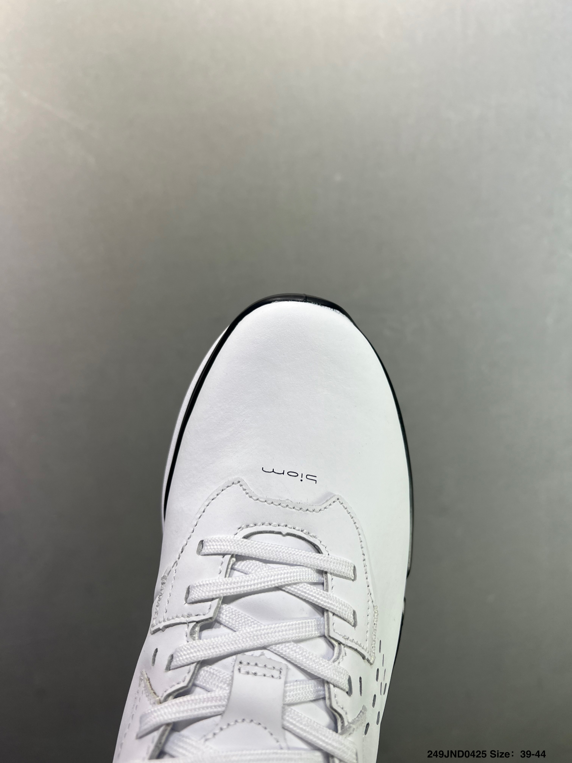 新款Ecco爱步丹麦轻奢品牌零负重系列 明星黄景瑜同款休闲鞋-Top High Quatity Cheap Sneakers Fashion Clothing Clothes Bags handbags Shoes of all Brand wholesale With The best Quality And Beautiful Price from China Factory Chinese suppliers wholesaler seller 新款Ecco爱步丹麦轻奢品牌零负重系列 明星黄景瑜同款休闲鞋