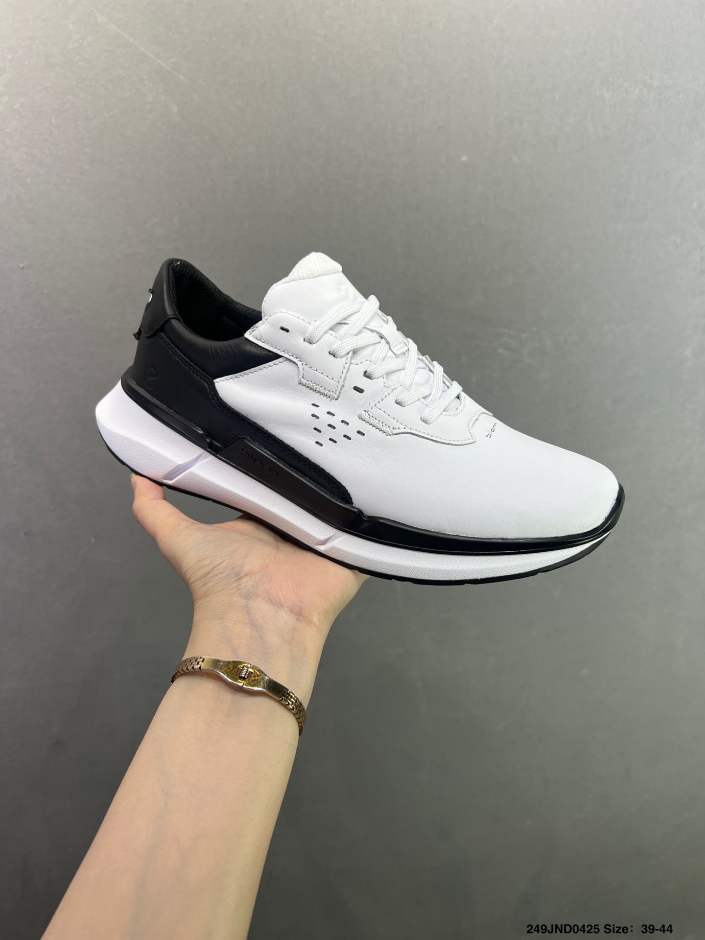 新款Ecco爱步丹麦轻奢品牌零负重系列 明星黄景瑜同款休闲鞋-Top High Quatity Cheap Sneakers Fashion Clothing Clothes Bags handbags Shoes of all Brand wholesale With The best Quality And Beautiful Price from China Factory Chinese suppliers wholesaler seller 新款Ecco爱步丹麦轻奢品牌零负重系列 明星黄景瑜同款休闲鞋