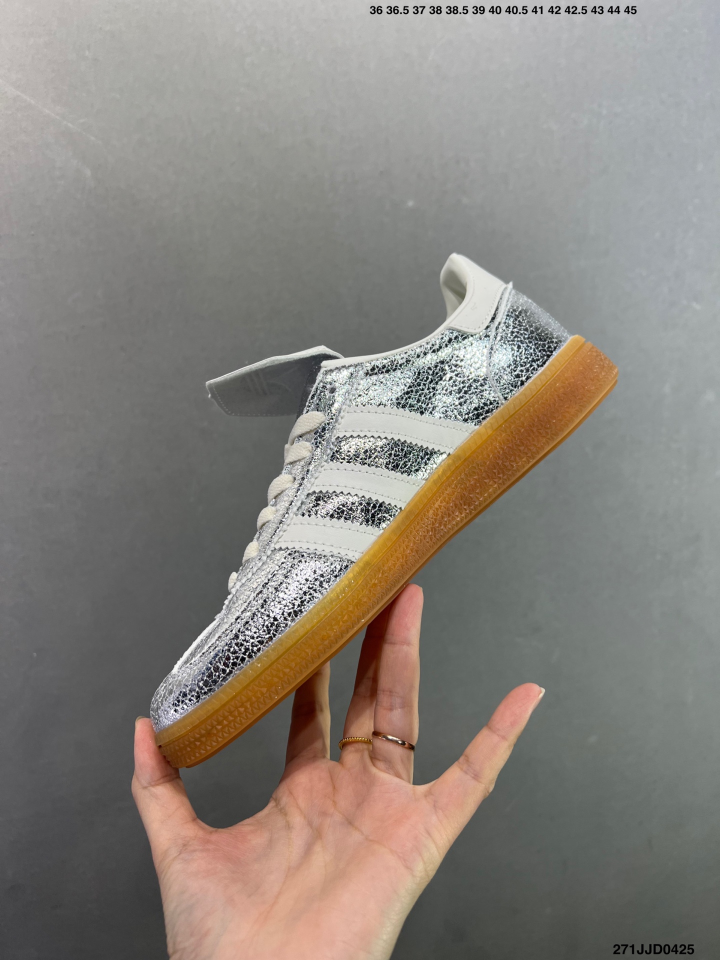 Adidas Handball Spezial 阿迪达斯经典款 复古休闲板鞋 KH9044