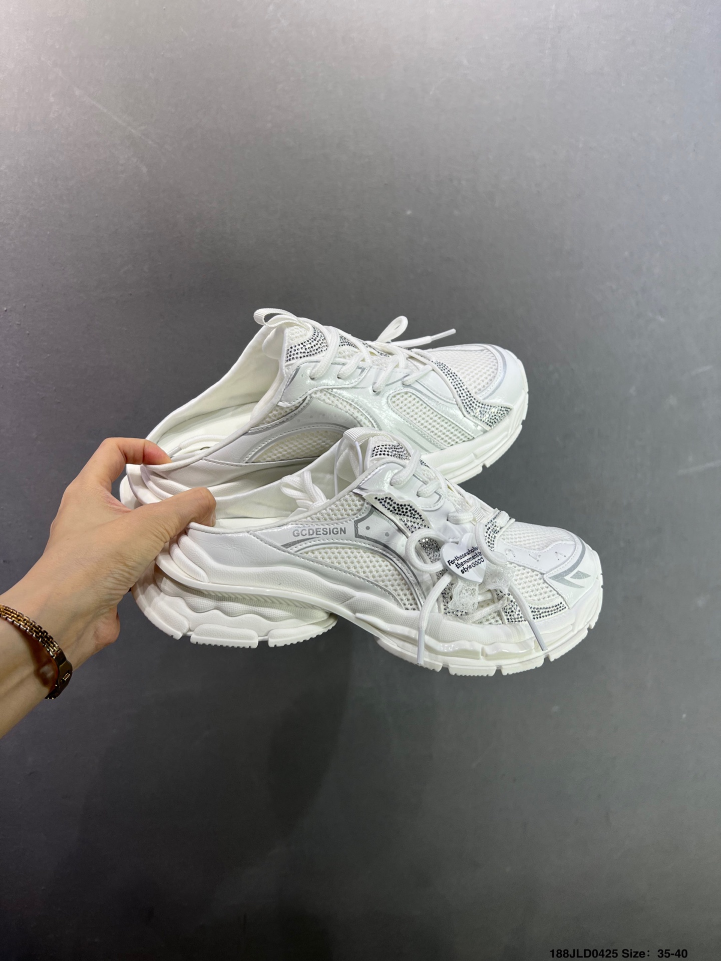 GG-CC GG-CC Chunky Low 时髦look轻松定格 G25Y9084B-Top High Quatity Cheap Sneakers Fashion Clothing Clothes Bags handbags Shoes of all Brand wholesale With The best Quality And Beautiful Price from China Factory Chinese suppliers wholesaler seller GG-CC GG-CC Chunky Low 时髦look轻松定格 G25Y9084B