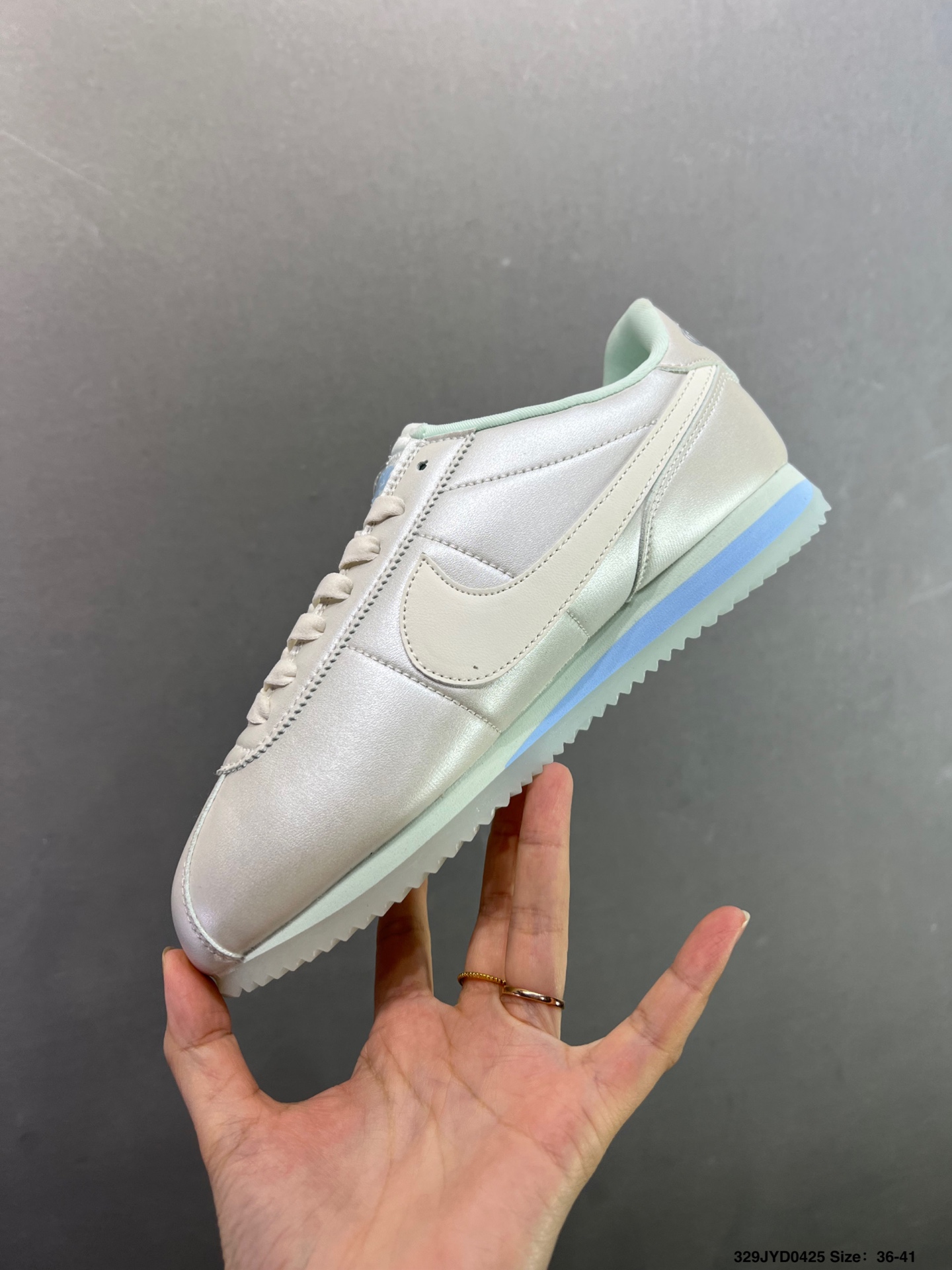 Nike Classic Cortez 全新配色 经典阿甘休闲跑步鞋 IQ3624-Top High Quatity Cheap Sneakers Fashion Clothing Clothes Bags handbags Shoes of all Brand wholesale With The best Quality And Beautiful Price from China Factory Chinese suppliers wholesaler seller Nike Classic Cortez 全新配色 经典阿甘休闲跑步鞋 IQ3624