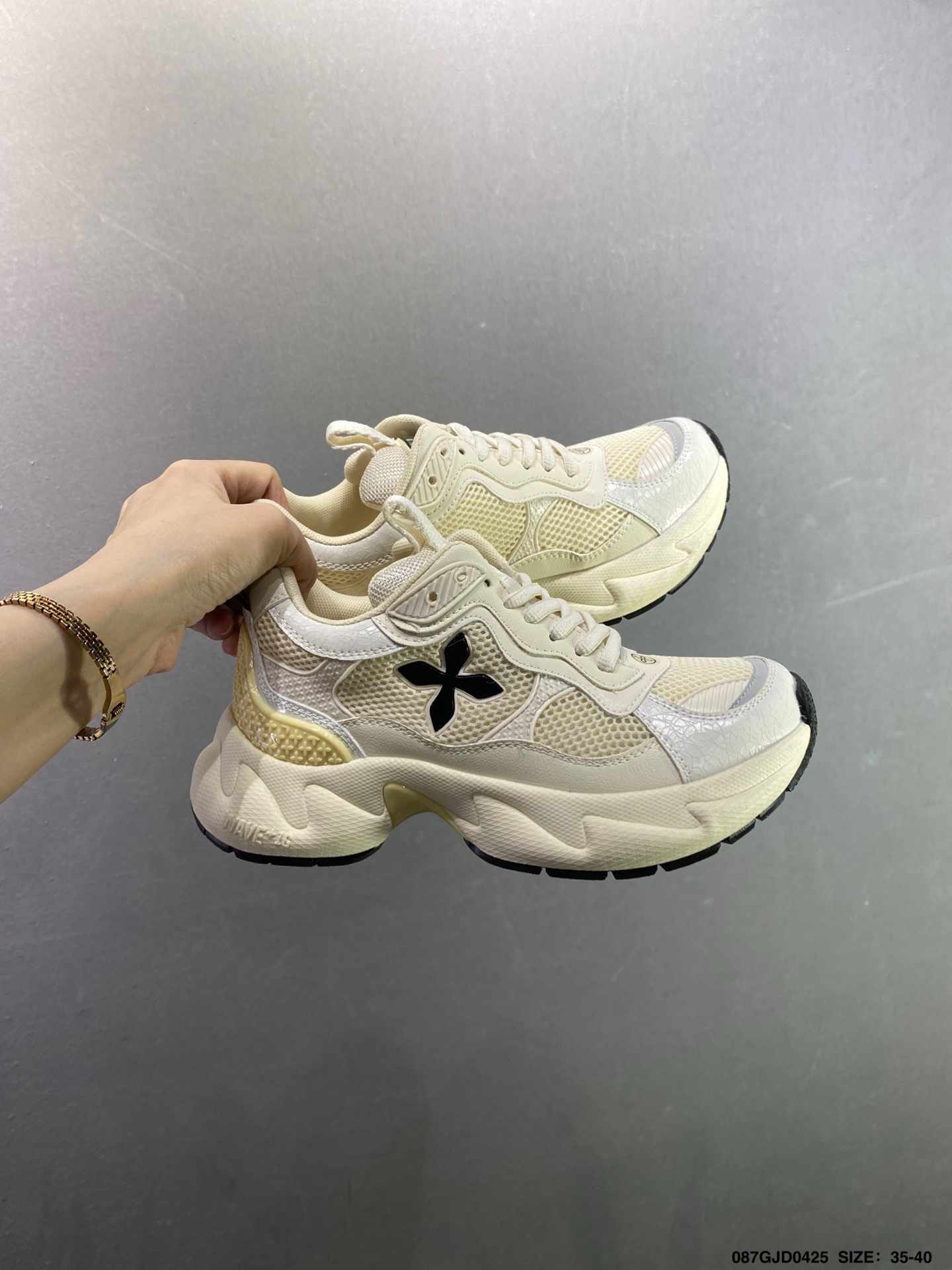SMFK FUTURE RIPPLE涟漪跟高7cm 低帮
