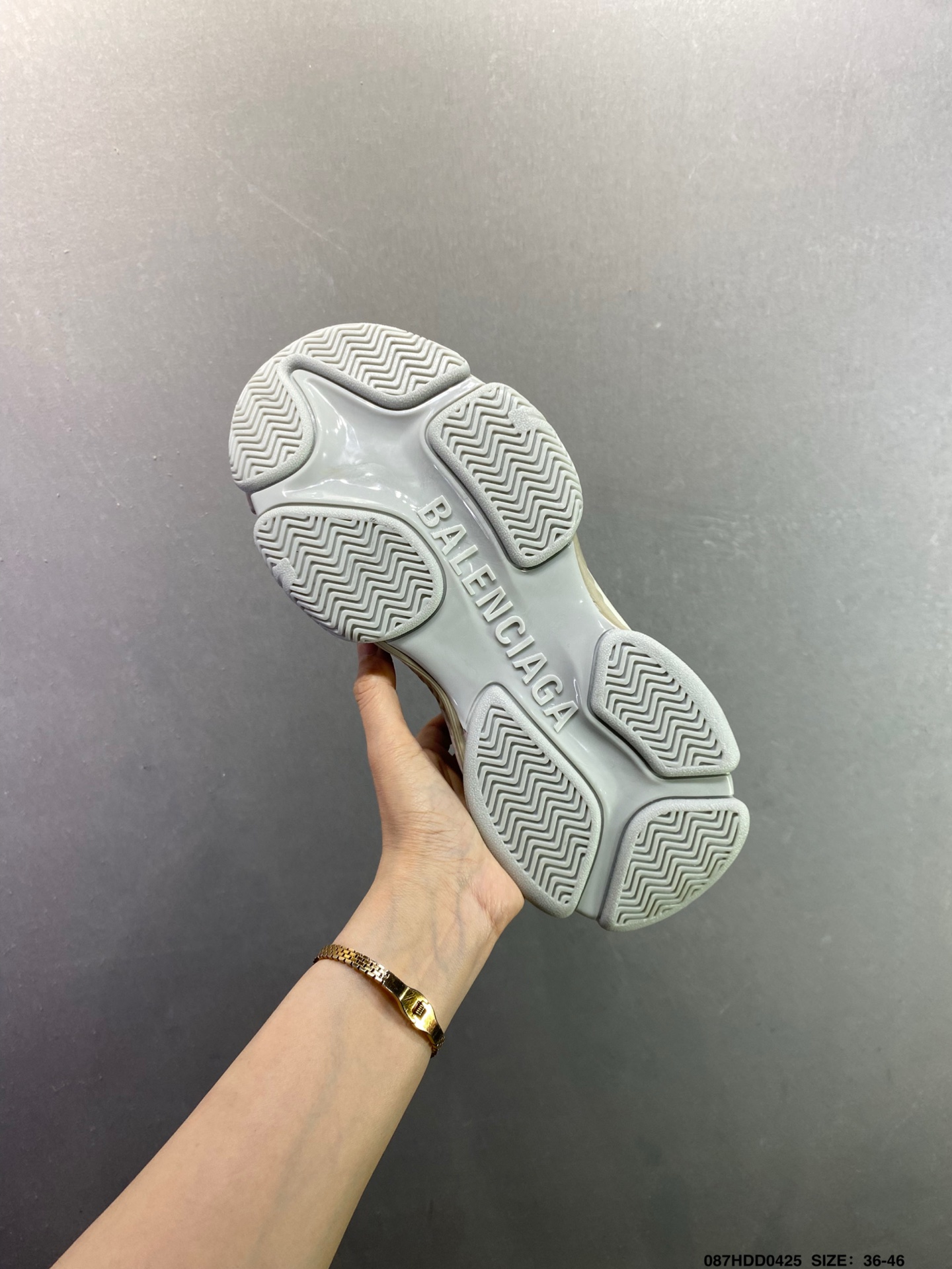 Balenciaga巴黎世家 Triple 厚底系带 低帮老爹鞋 865851 WTR2G 6800-Top High Quatity Cheap Sneakers Fashion Clothing Clothes Bags handbags Shoes of all Brand wholesale With The best Quality And Beautiful Price from China Factory Chinese suppliers wholesaler seller Balenciaga巴黎世家 Triple 厚底系带 低帮老爹鞋 865851 WTR2G 6800