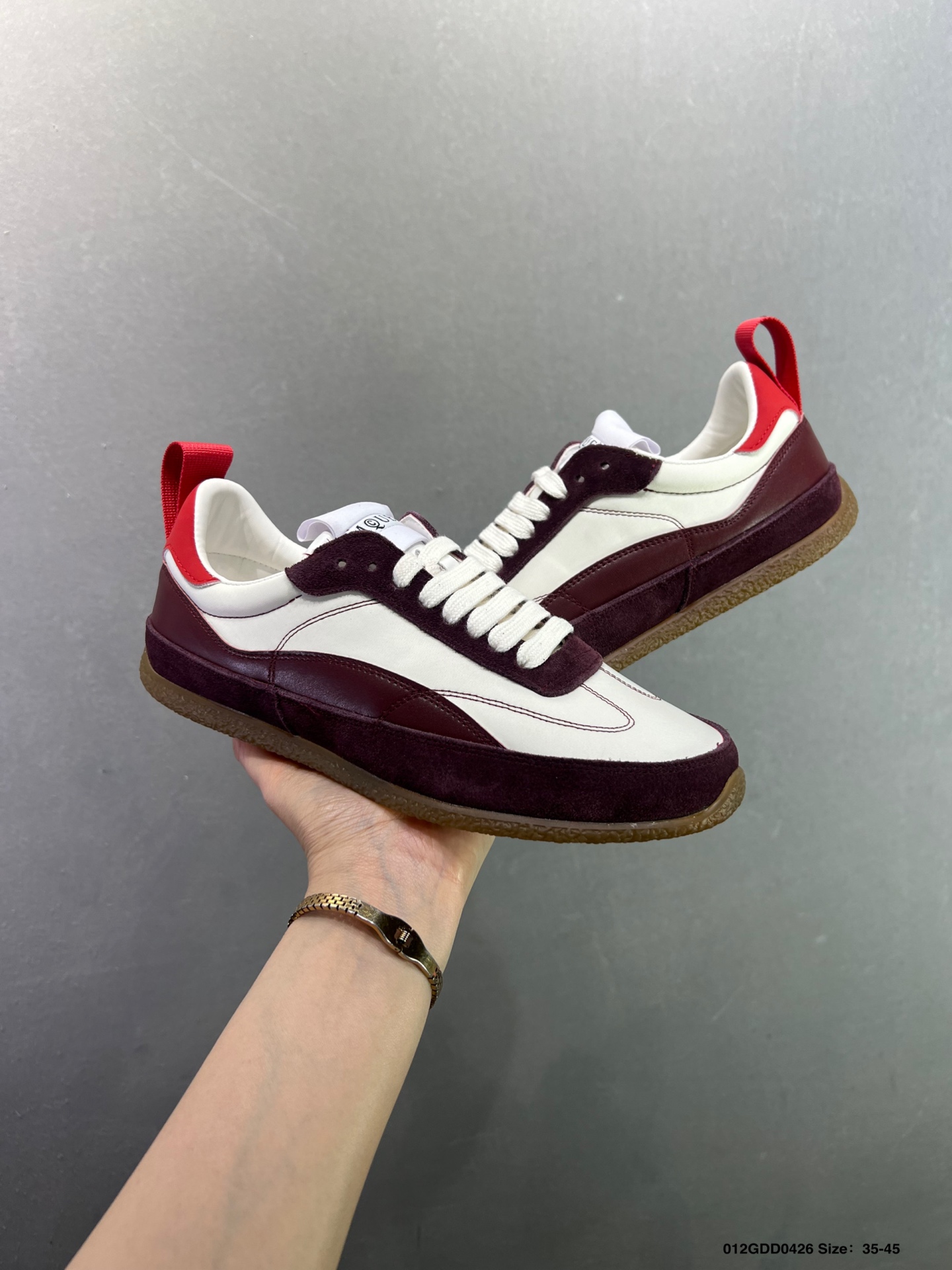 亚历山大麦昆亚历山大麦昆 EC1 小牛皮 圆头系带 低帮 生活休闲鞋-Top High Quatity Cheap Sneakers Fashion Clothing Clothes Bags handbags Shoes of all Brand wholesale With The best Quality And Beautiful Price from China Factory Chinese suppliers wholesaler seller 亚历山大麦昆亚历山大麦昆 EC1 小牛皮 圆头系带 低帮 生活休闲鞋