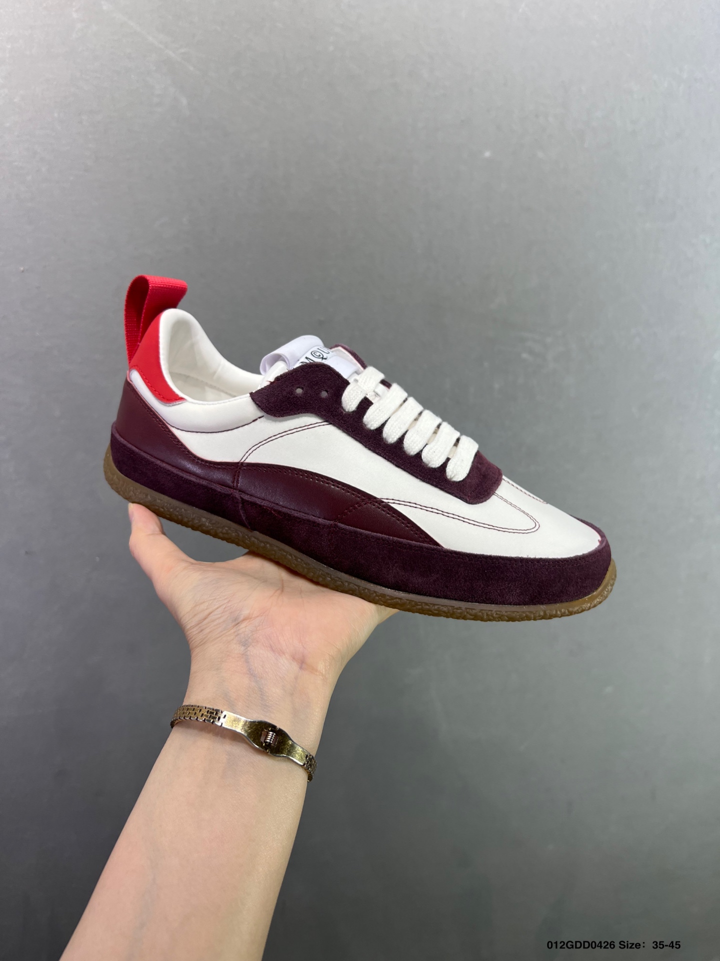 亚历山大麦昆亚历山大麦昆 EC1 小牛皮 圆头系带 低帮 生活休闲鞋-Top High Quatity Cheap Sneakers Fashion Clothing Clothes Bags handbags Shoes of all Brand wholesale With The best Quality And Beautiful Price from China Factory Chinese suppliers wholesaler seller 亚历山大麦昆亚历山大麦昆 EC1 小牛皮 圆头系带 低帮 生活休闲鞋